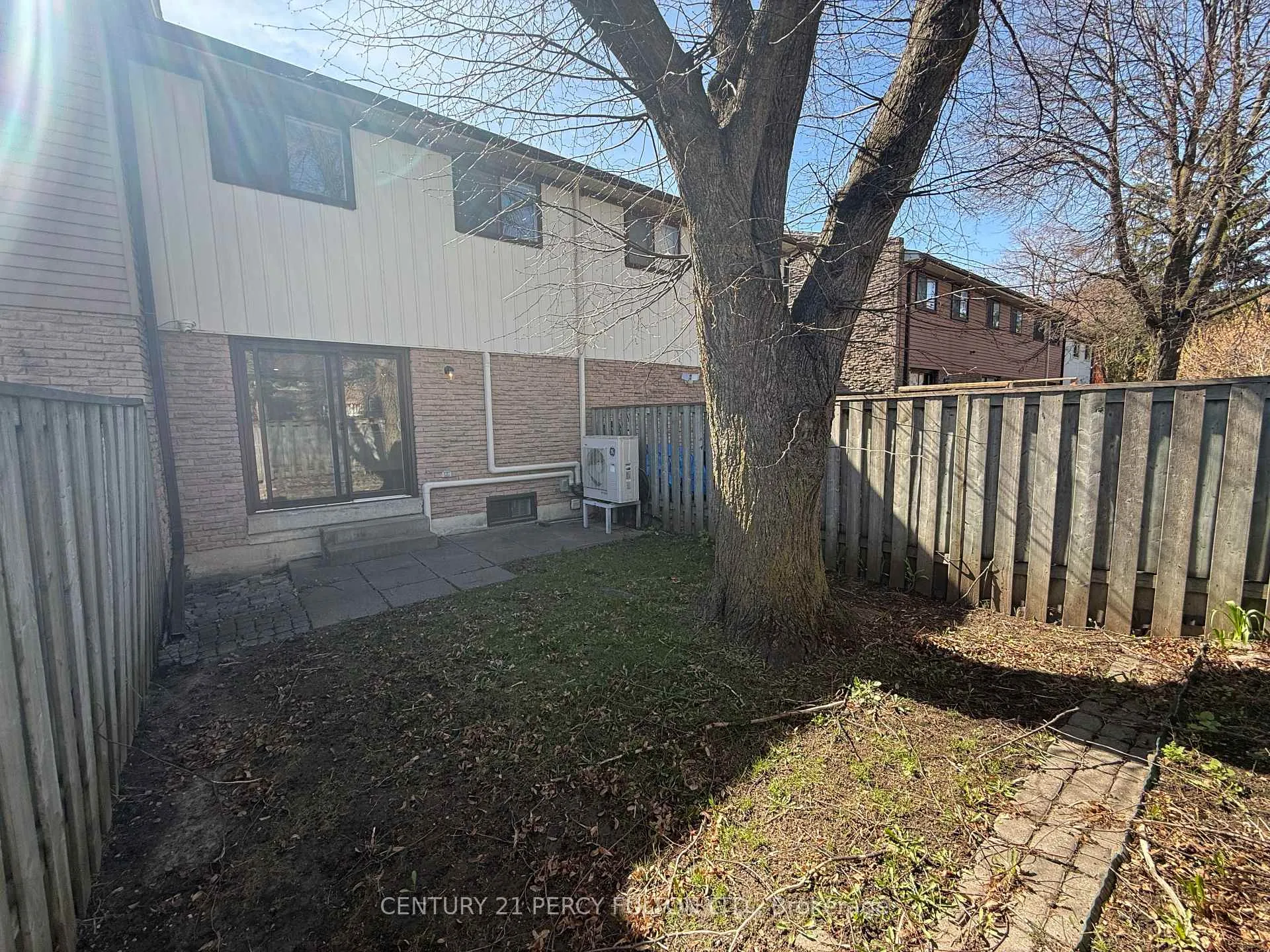 Photo 18 of Unit 22, 221 Ormond Drive, Oshawa, Samac — HOMEH