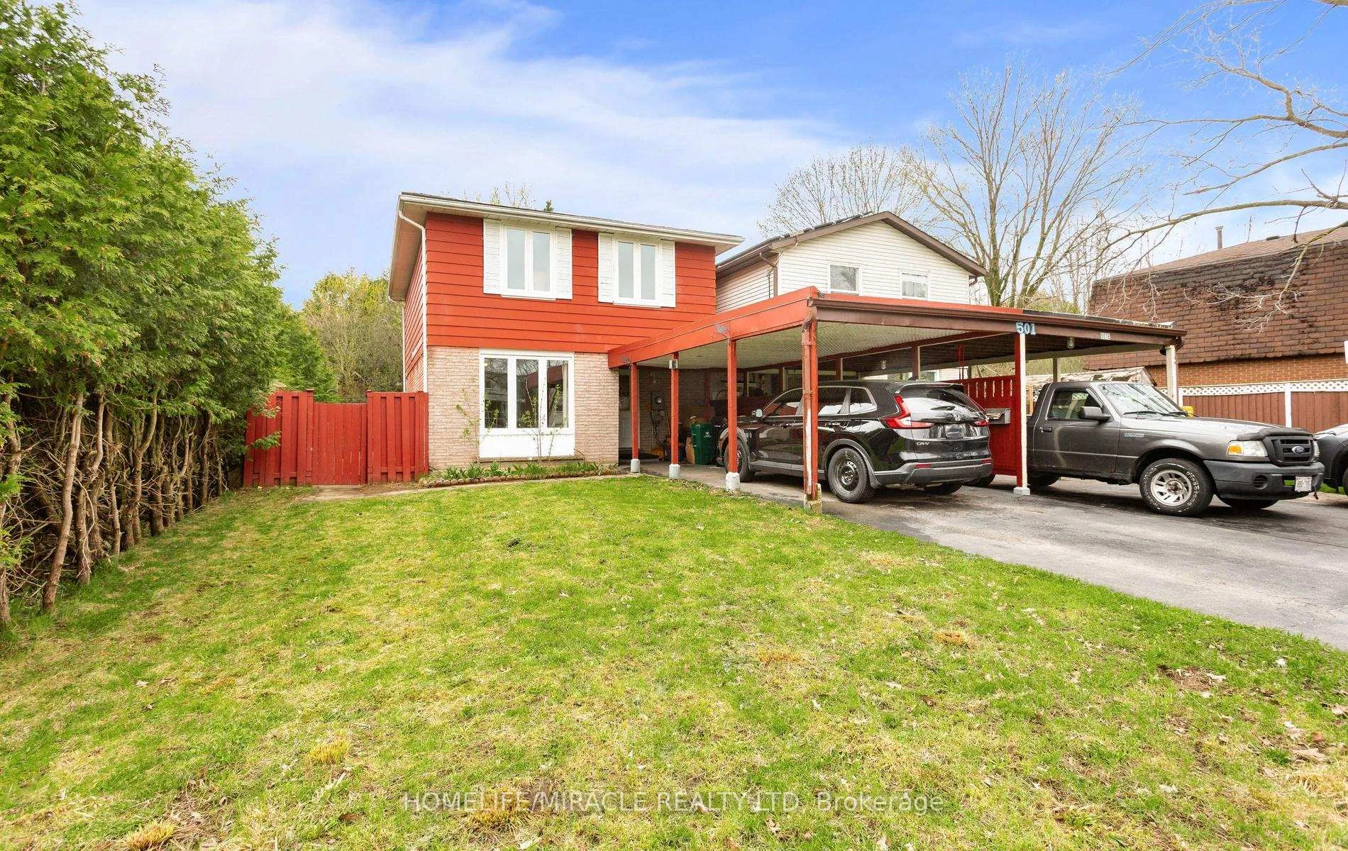 Photo 5 of Unit A, 501 Glenelm Crescent, Waterloo, Lakeshore Village — HOMEH