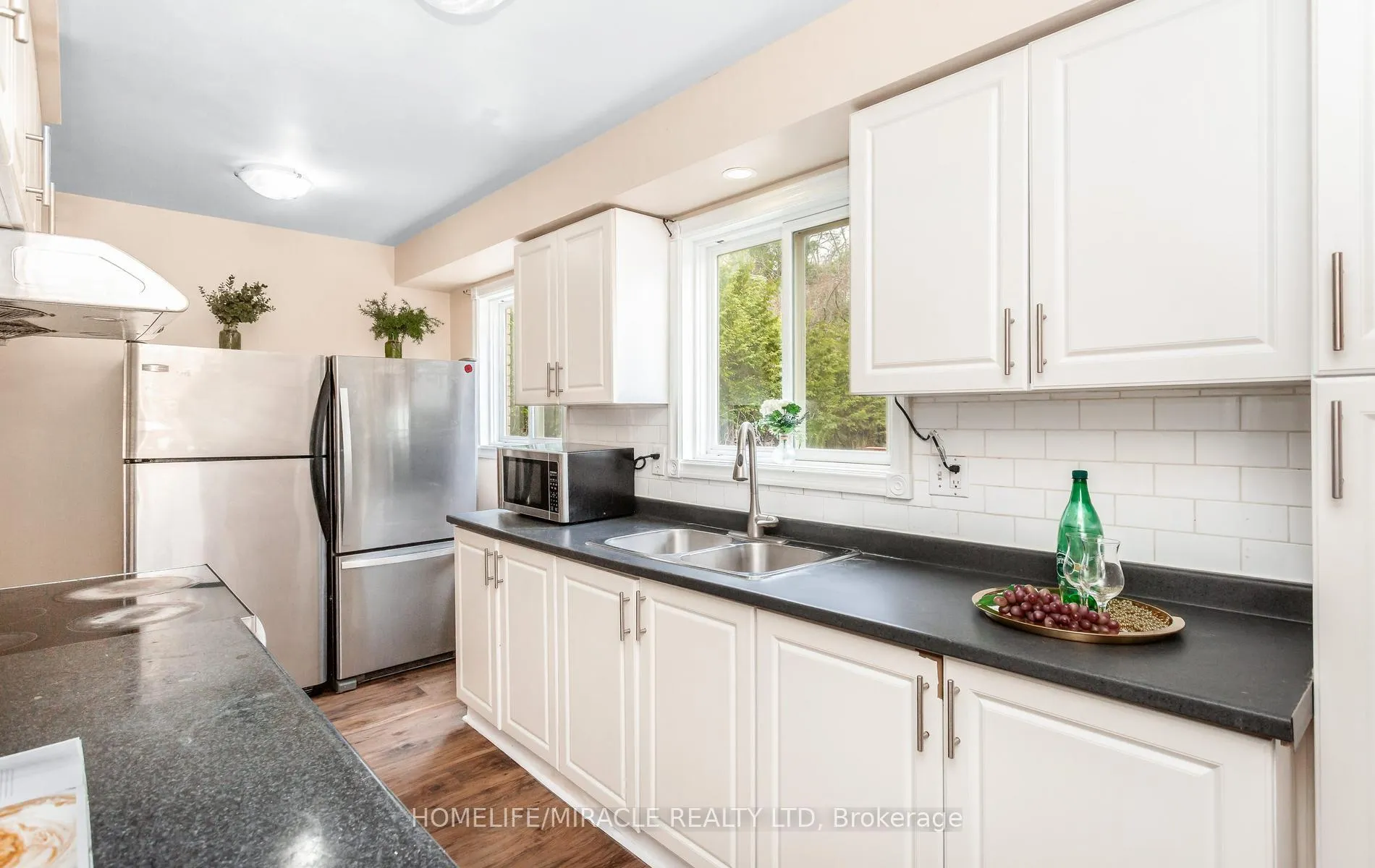Photo 8 of Unit A, 501 Glenelm Crescent, Waterloo, Lakeshore Village — HOMEH