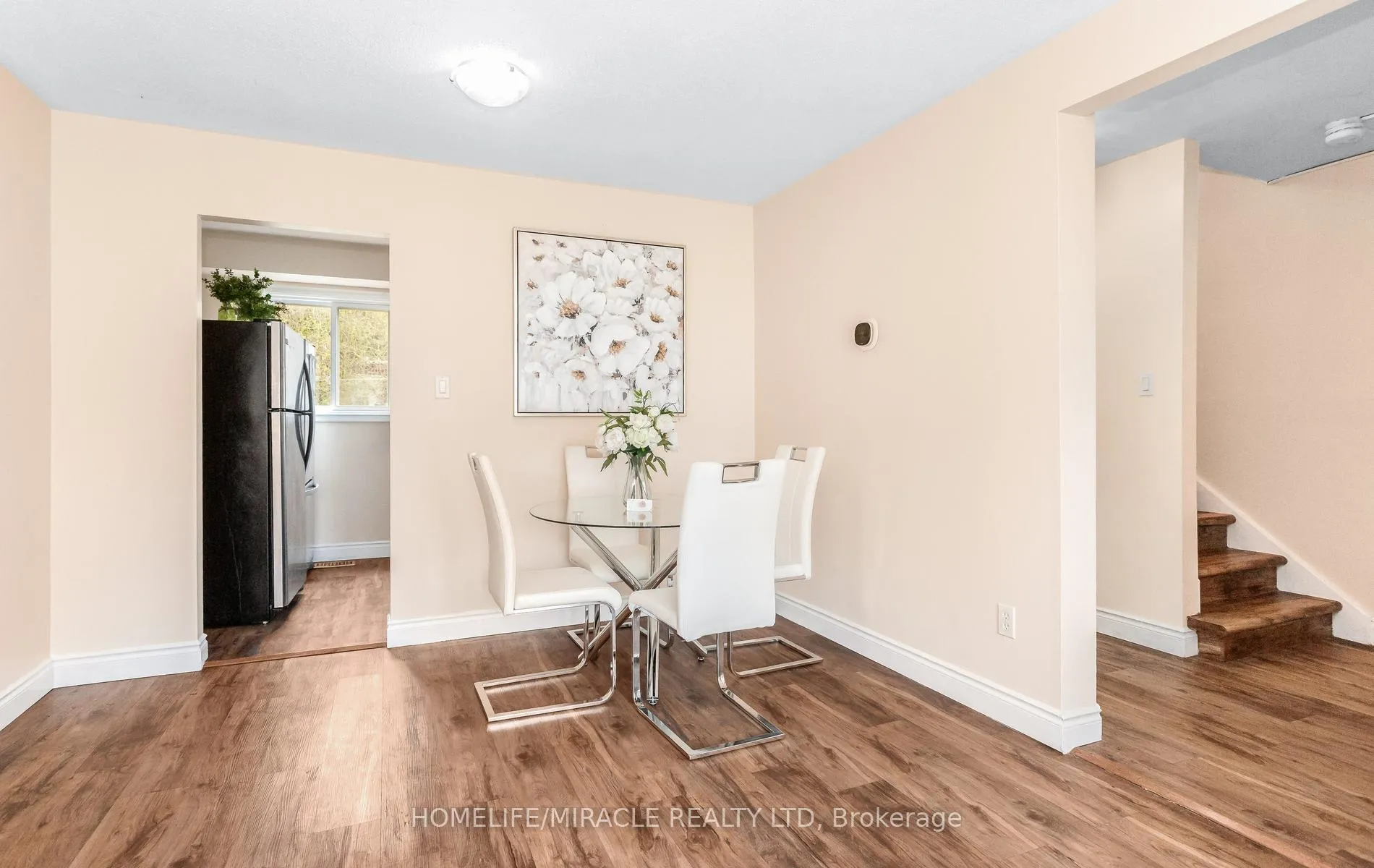 Photo 10 of Unit A, 501 Glenelm Crescent, Waterloo, Lakeshore Village — HOMEH