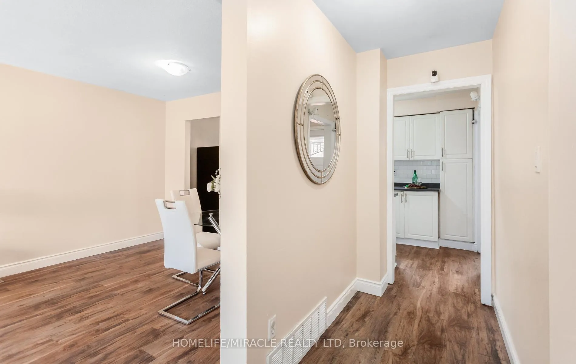 Photo 14 of Unit A, 501 Glenelm Crescent, Waterloo, Lakeshore Village — HOMEH