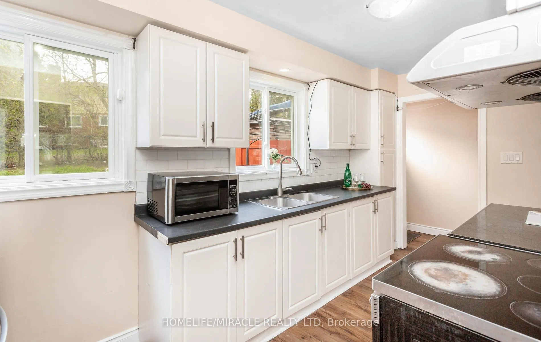 Photo 18 of Unit A, 501 Glenelm Crescent, Waterloo, Lakeshore Village — HOMEH