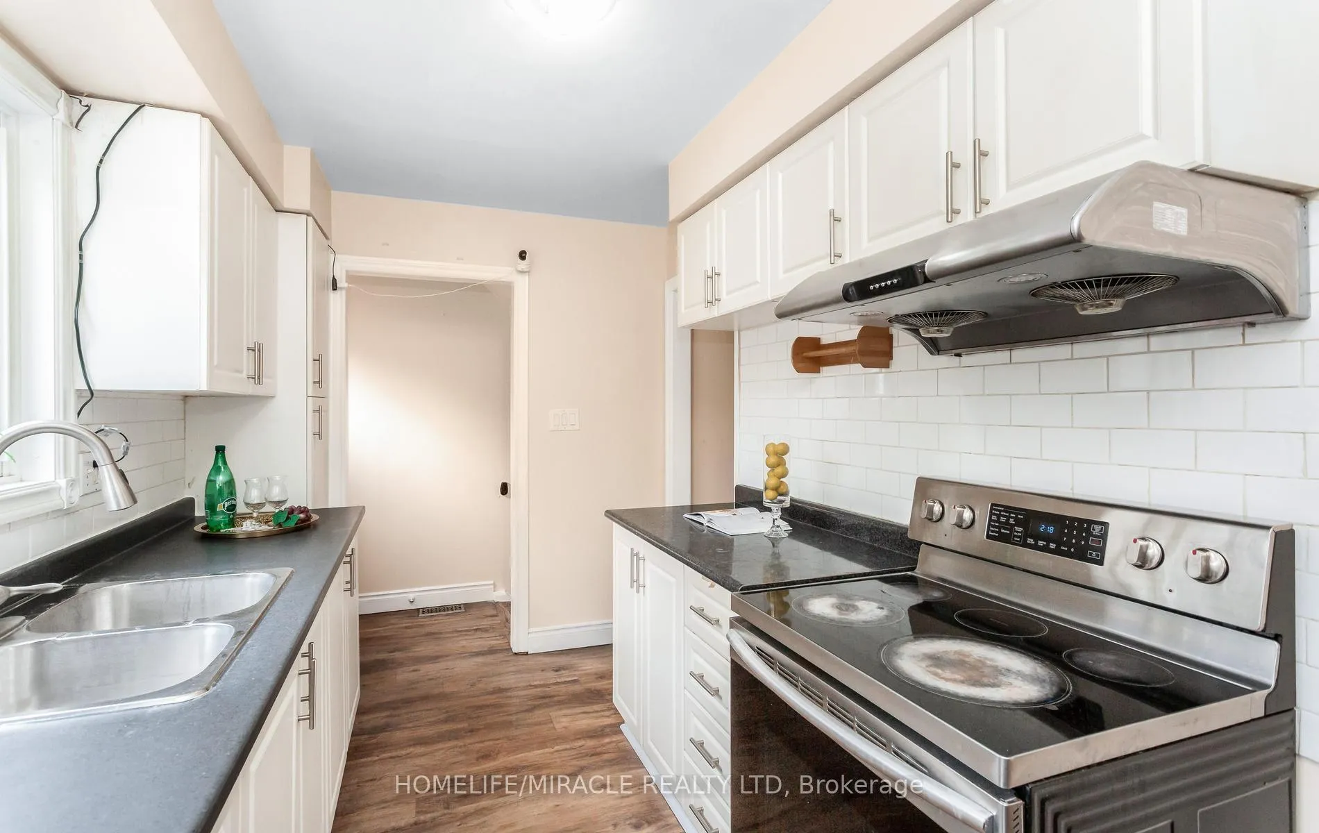 Photo 19 of Unit A, 501 Glenelm Crescent, Waterloo, Lakeshore Village — HOMEH