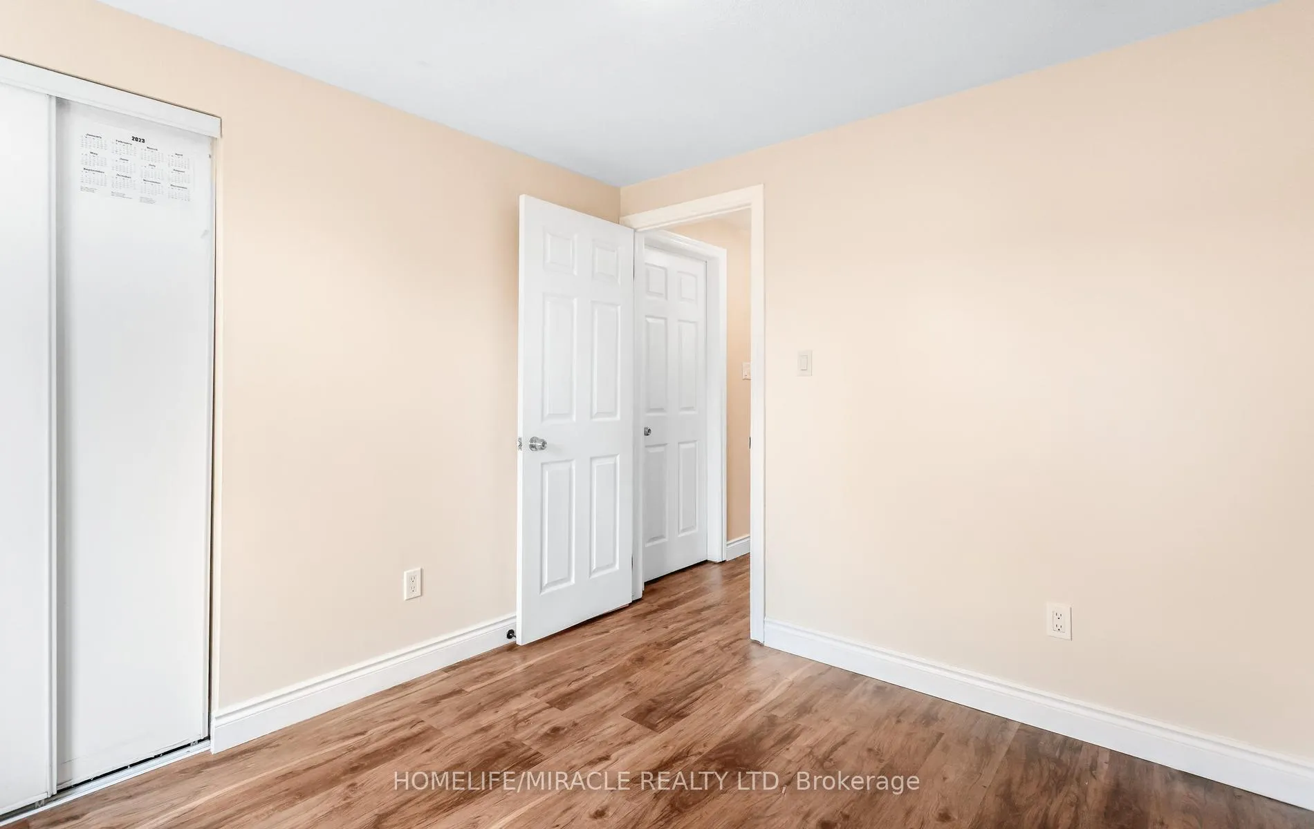 Photo 31 of Unit A, 501 Glenelm Crescent, Waterloo, Lakeshore Village — HOMEH