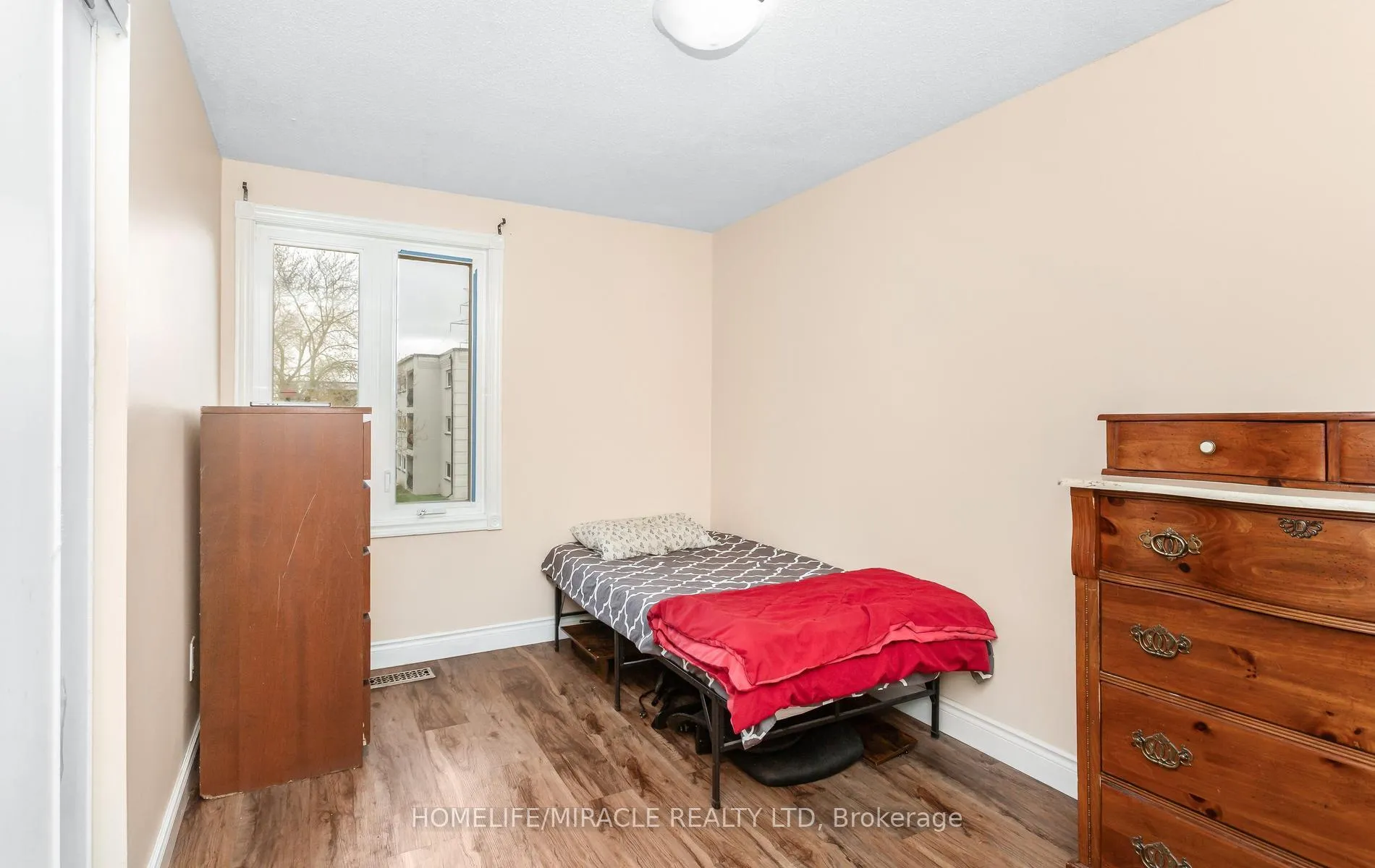 Photo 32 of Unit A, 501 Glenelm Crescent, Waterloo, Lakeshore Village — HOMEH