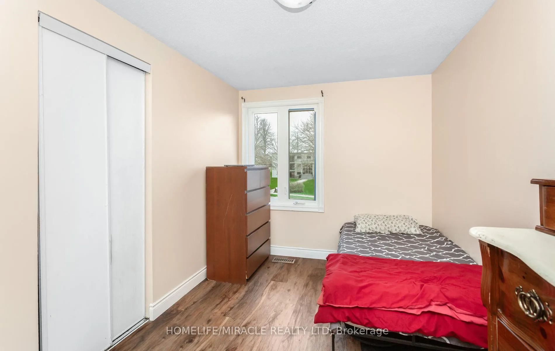 Photo 33 of Unit A, 501 Glenelm Crescent, Waterloo, Lakeshore Village — HOMEH