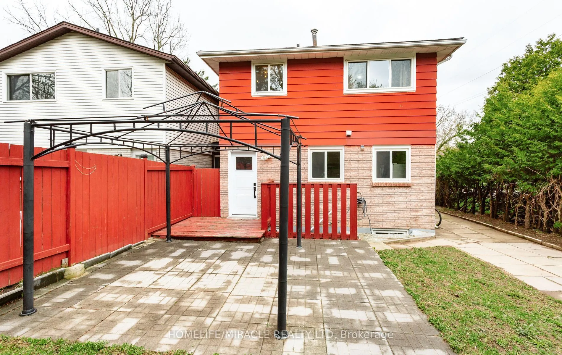 Photo 48 of Unit A, 501 Glenelm Crescent, Waterloo, Lakeshore Village — HOMEH