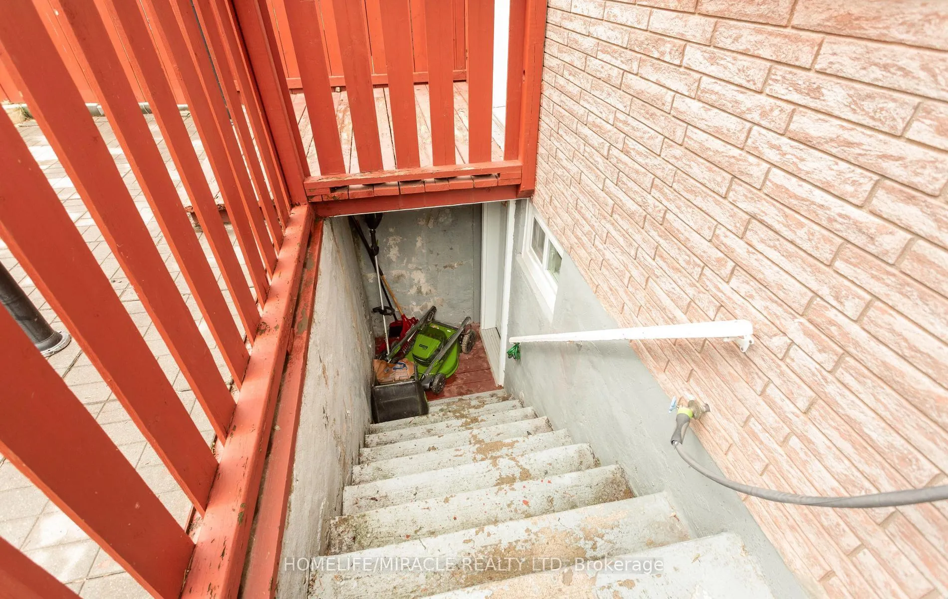Photo 49 of Unit A, 501 Glenelm Crescent, Waterloo, Lakeshore Village — HOMEH