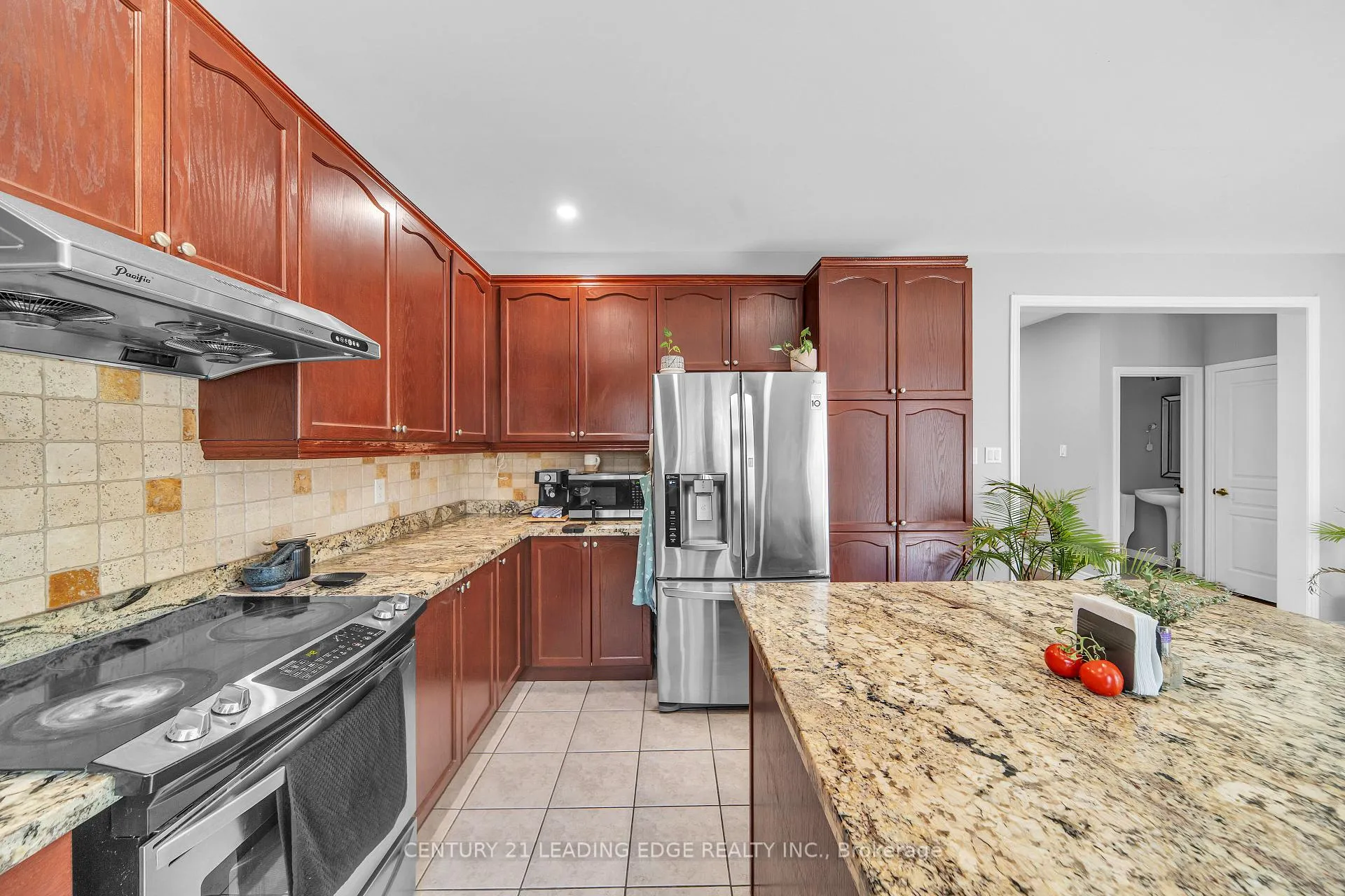 Photo 16 of 13 Forestbrook Drive, Markham, Box Grove — HOMEH