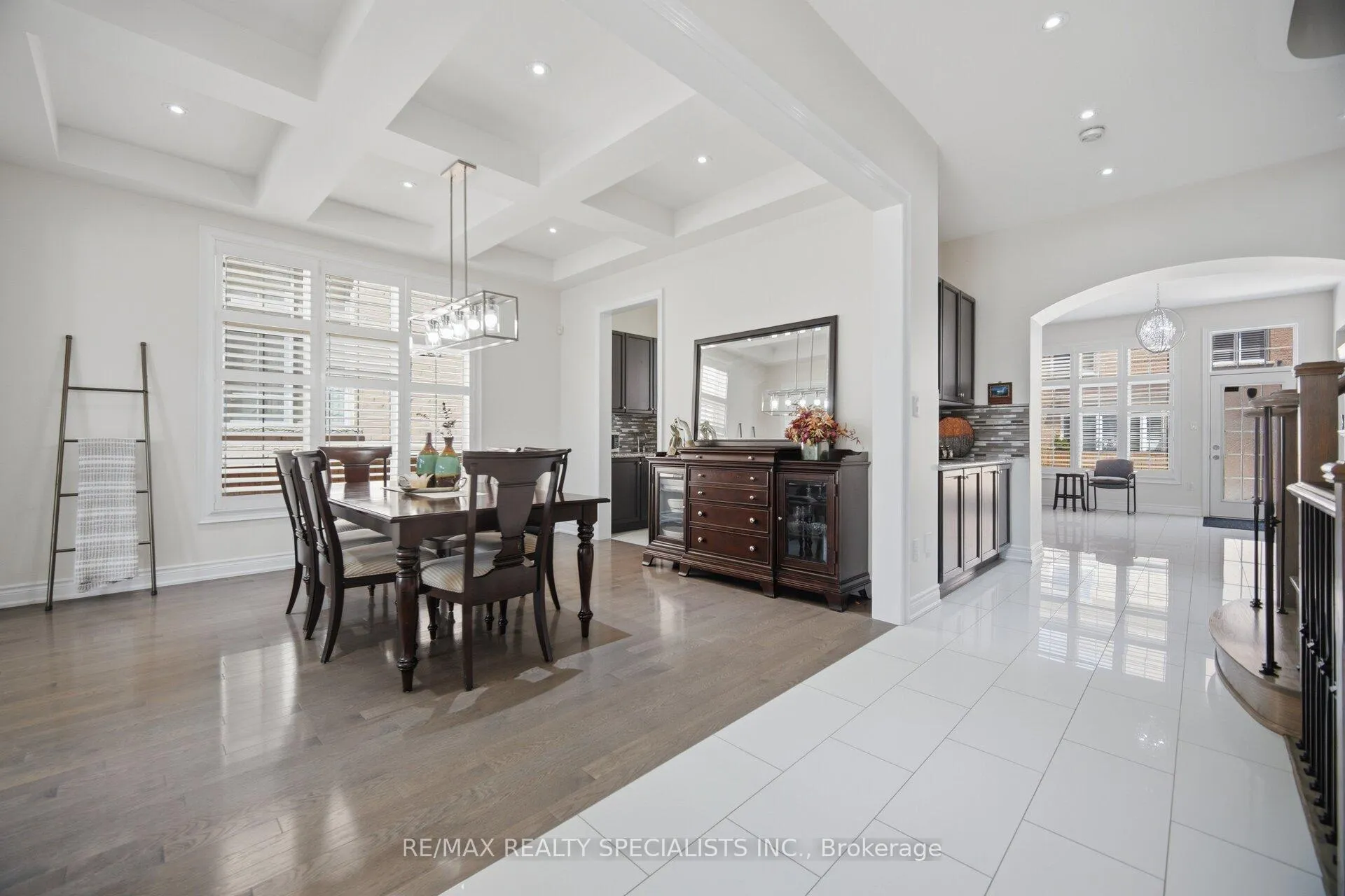 Photo 5 of 8835 Creditview Road, Brampton, Credit Valley — HOMEH