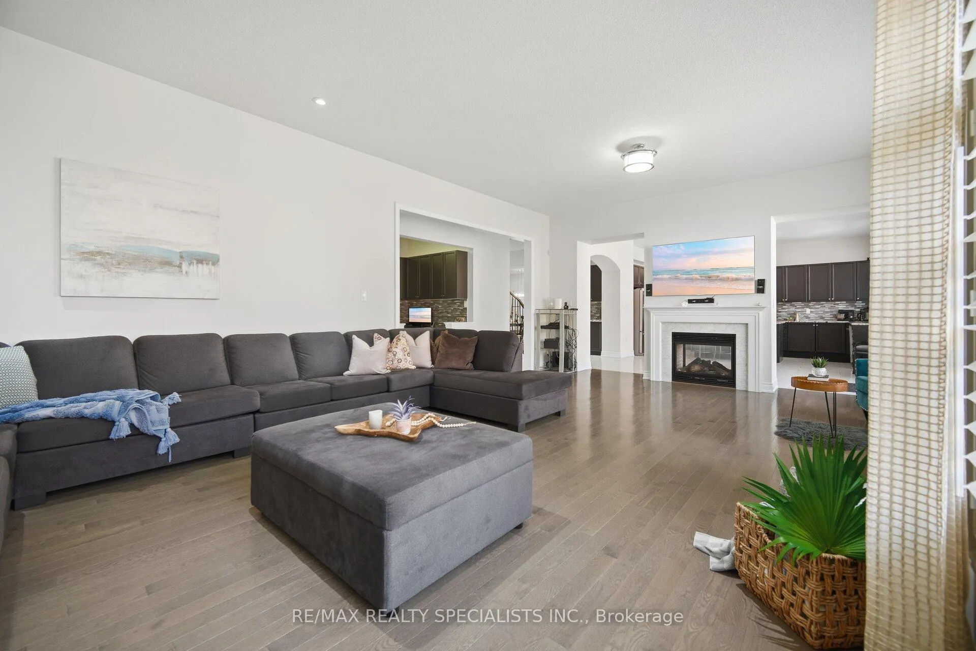 Photo 12 of 8835 Creditview Road, Brampton, Credit Valley — HOMEH