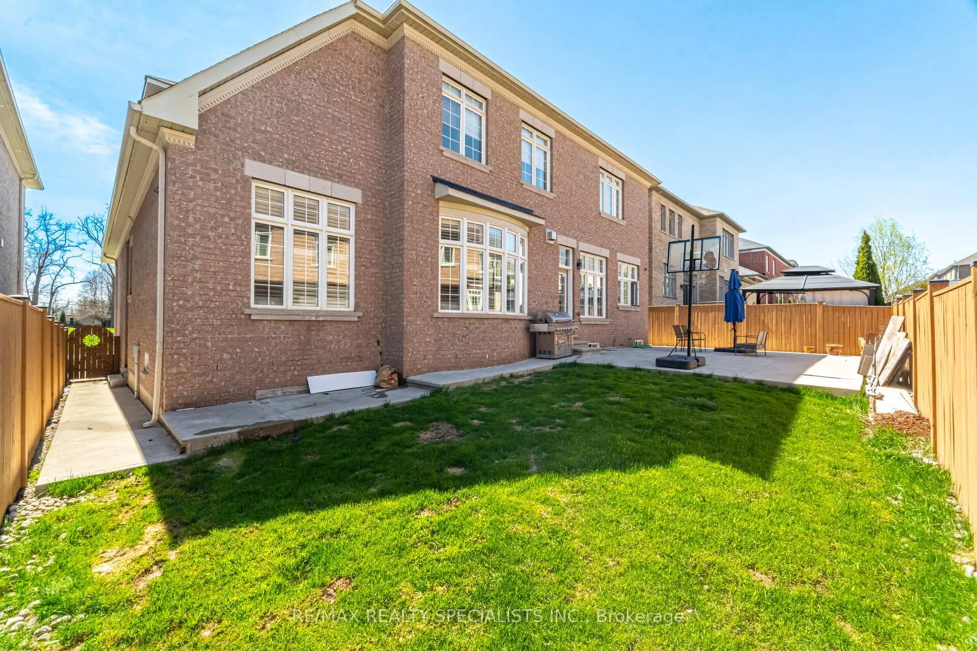 Photo 29 of 8835 Creditview Road, Brampton, Credit Valley — HOMEH