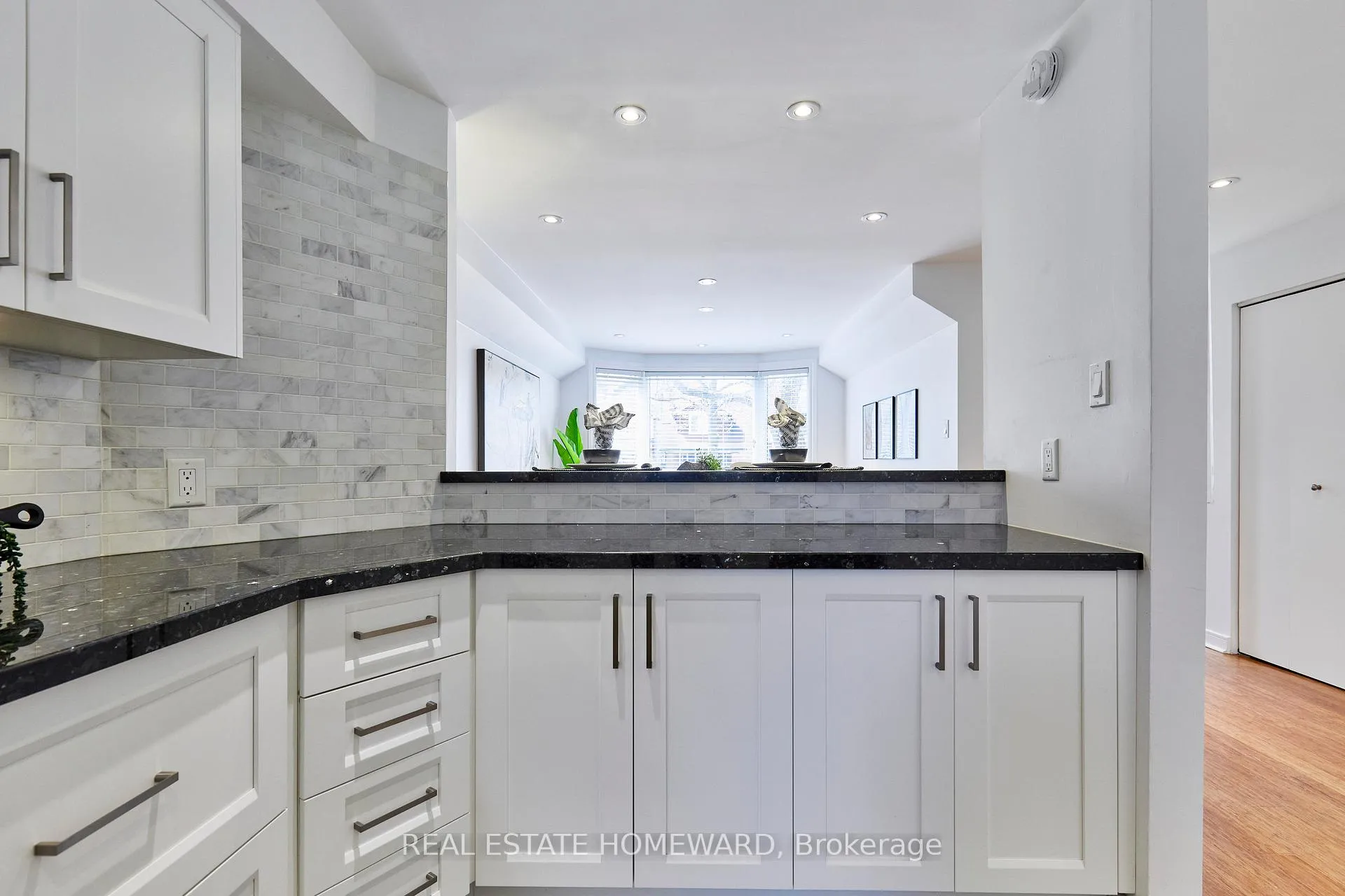 Photo 9 of 117 Edgewood Avenue, Toronto, Woodbine Corridor — HOMEH