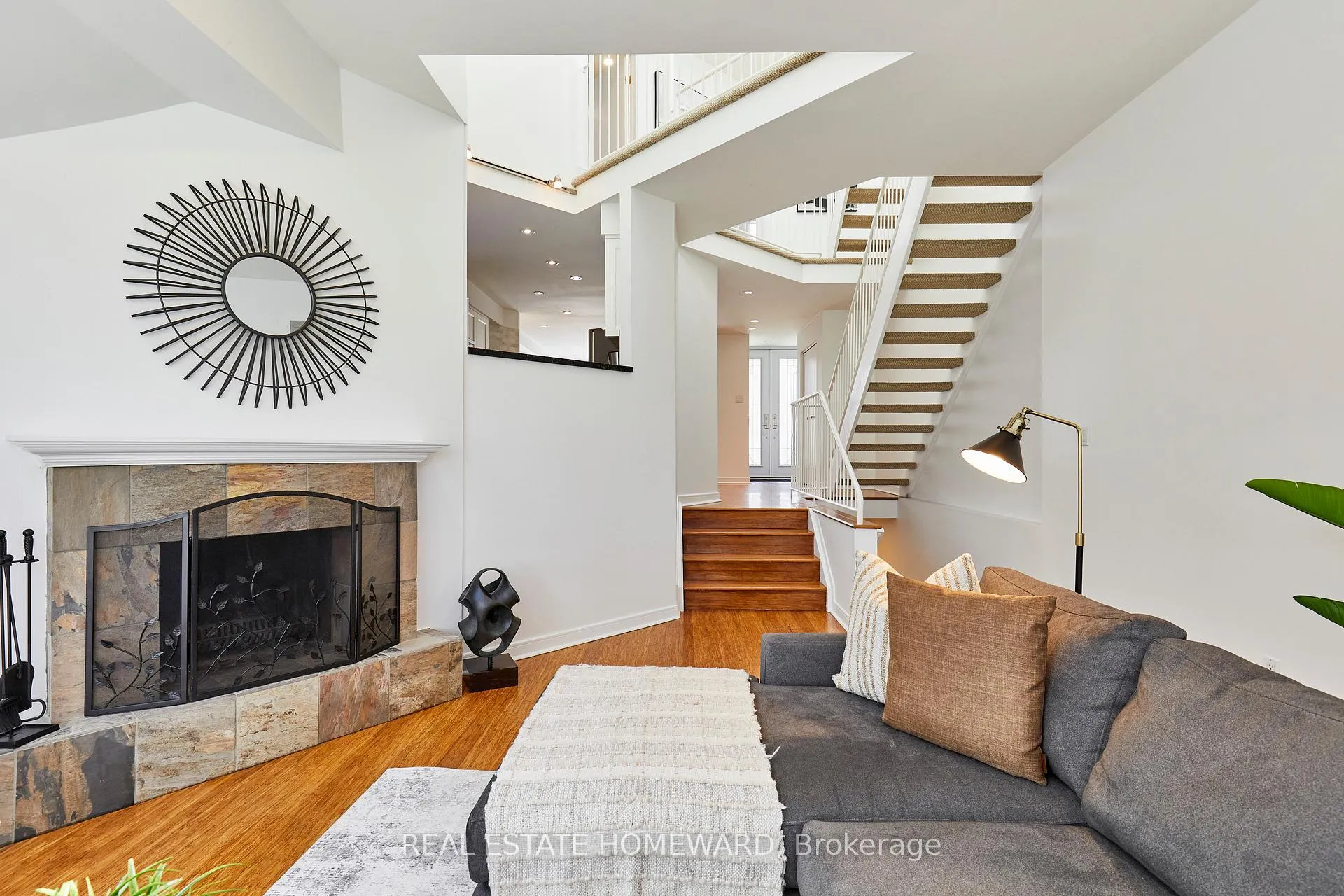 Photo 13 of 117 Edgewood Avenue, Toronto, Woodbine Corridor — HOMEH