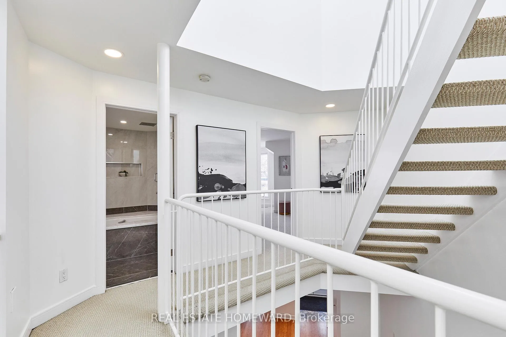 Photo 14 of 117 Edgewood Avenue, Toronto, Woodbine Corridor — HOMEH