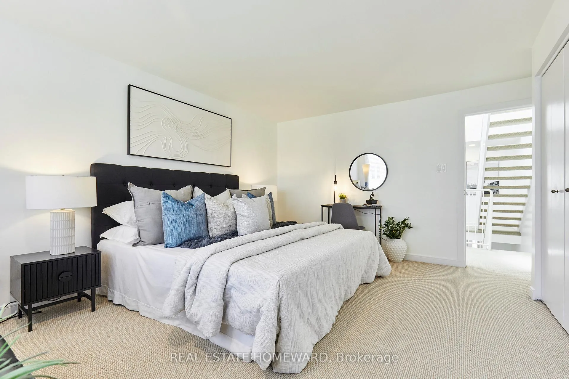 Photo 18 of 117 Edgewood Avenue, Toronto, Woodbine Corridor — HOMEH