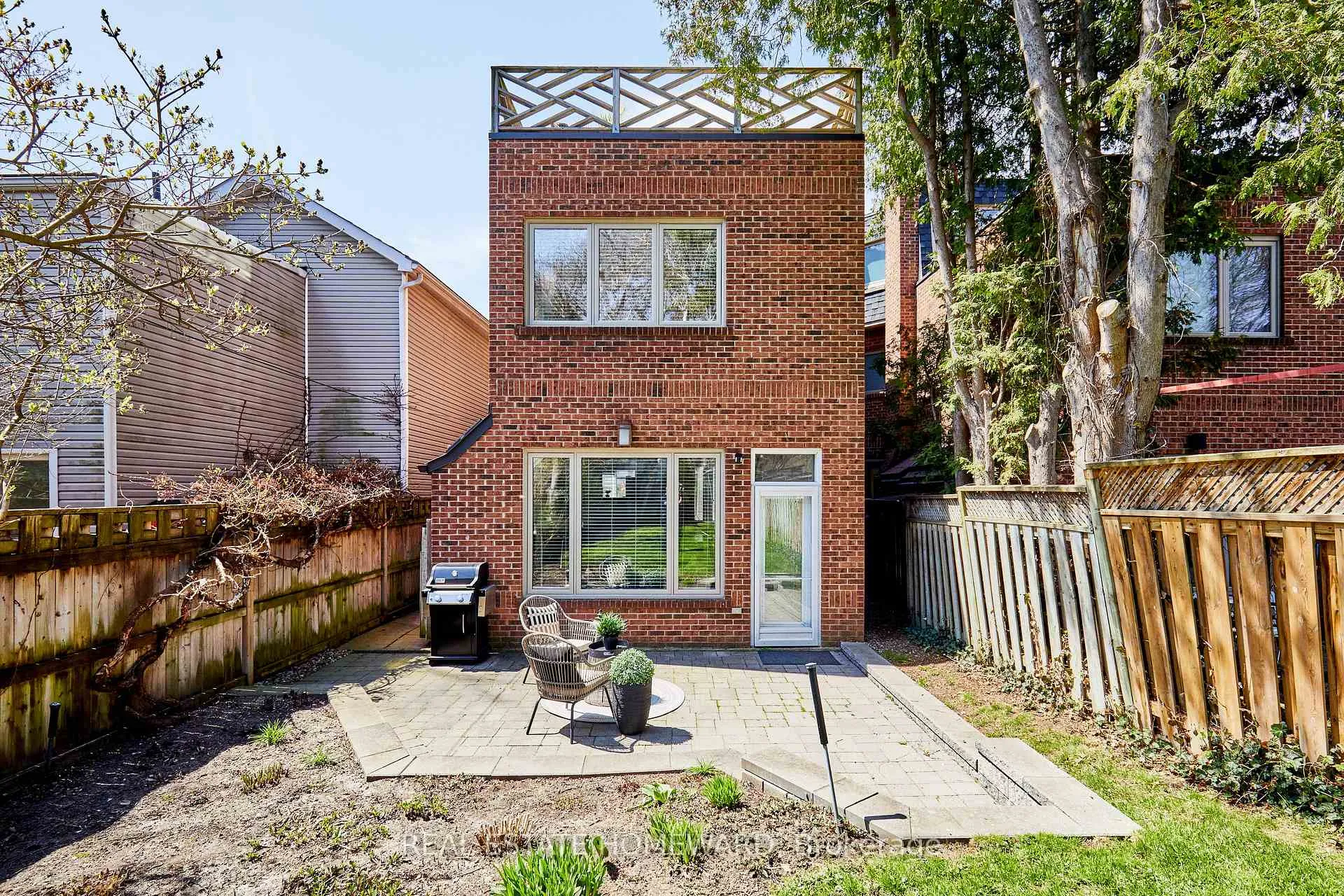 Photo 38 of 117 Edgewood Avenue, Toronto, Woodbine Corridor — HOMEH