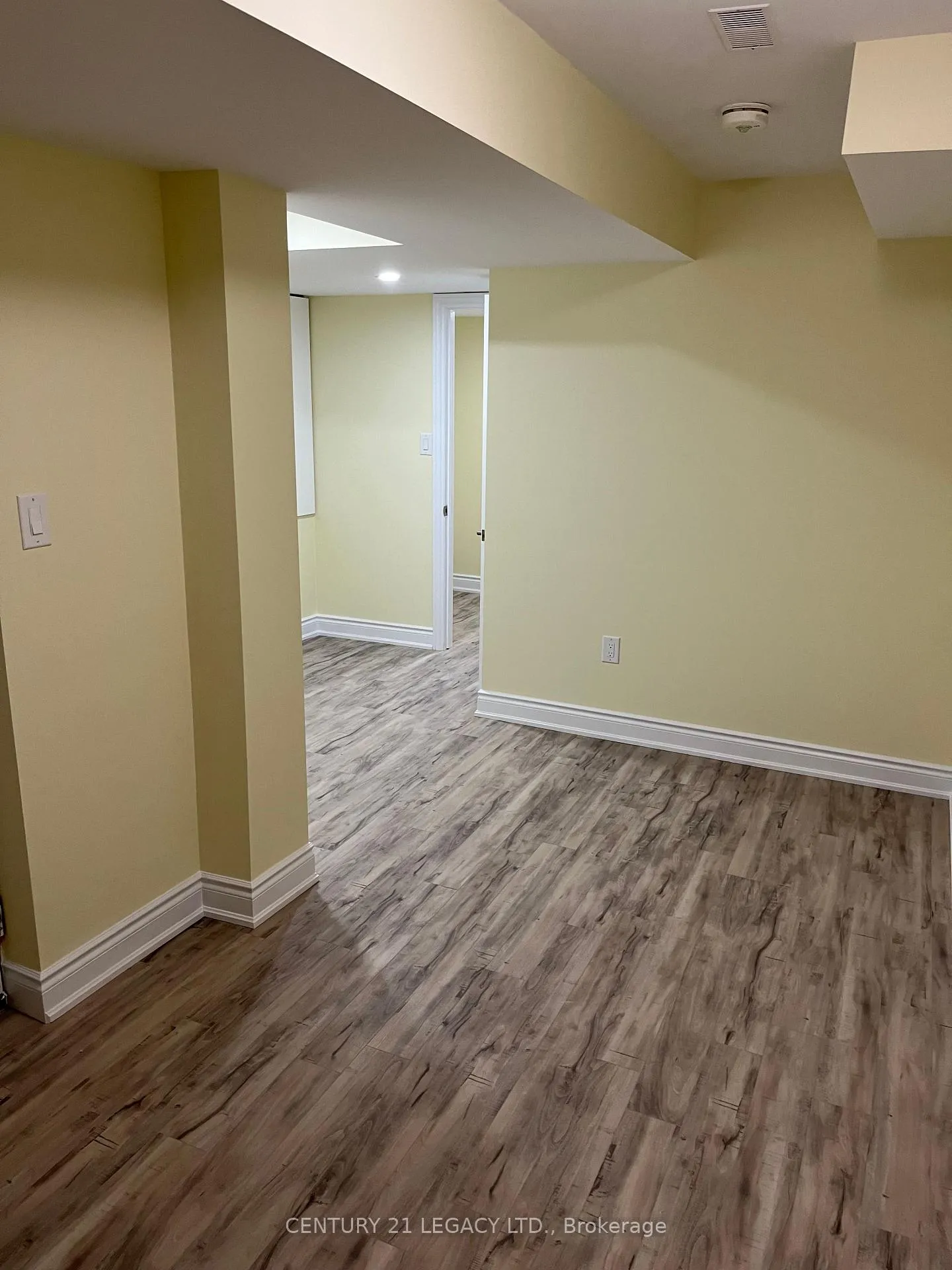 Photo 12 of Basement 18 Ladysmith Street, Brampton, Sandringham-Wellington — HOMEH