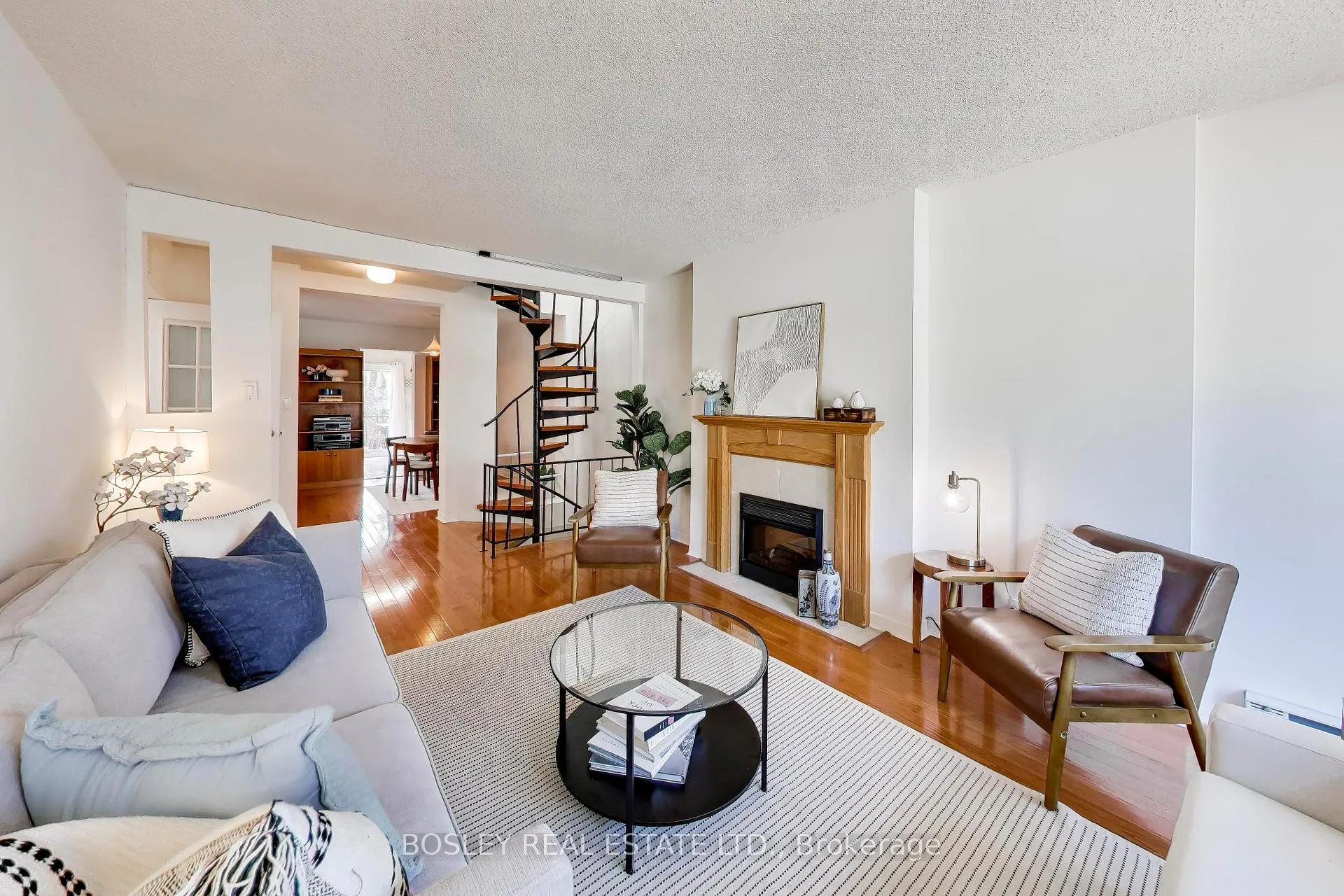 Photo 7 of 341 Cleveland Street, Toronto, Mount Pleasant East — HOMEH