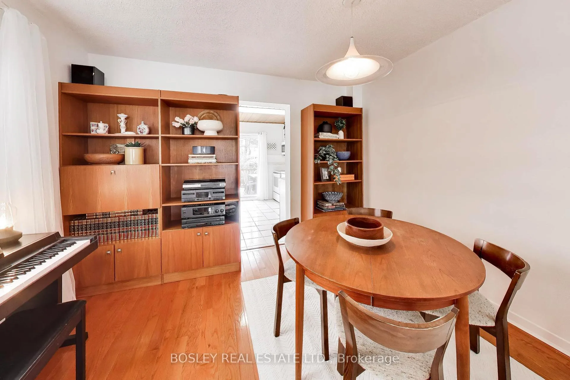 Photo 9 of 341 Cleveland Street, Toronto, Mount Pleasant East — HOMEH