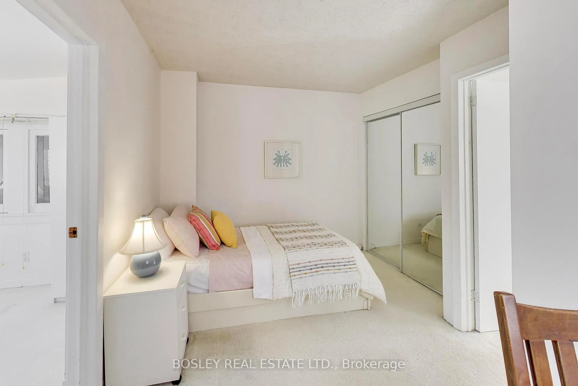 Photo 18 of 341 Cleveland Street, Toronto, Mount Pleasant East — HOMEH