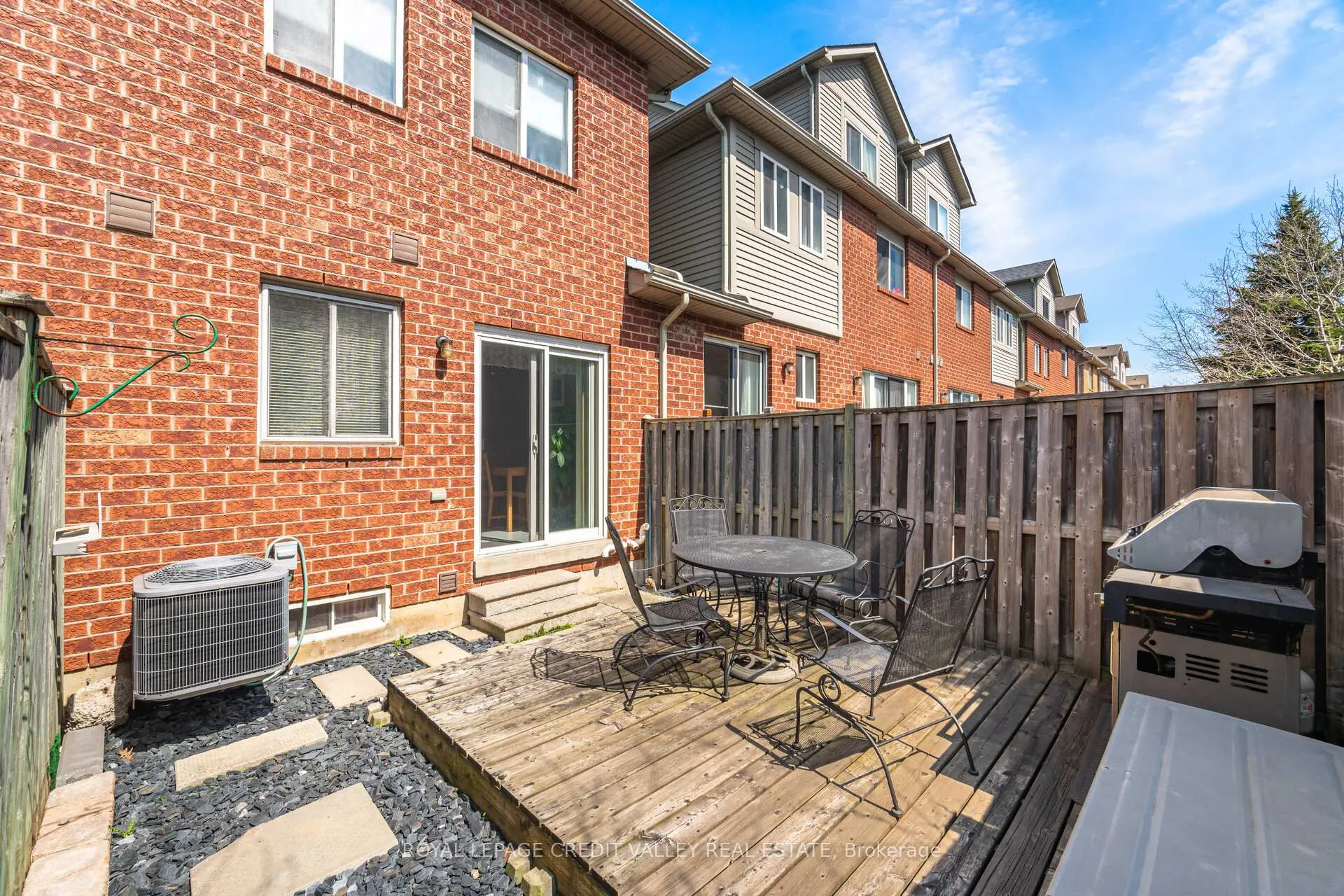 Photo 28 of 95 Spadina Road, Brampton, Brampton West — HOMEH