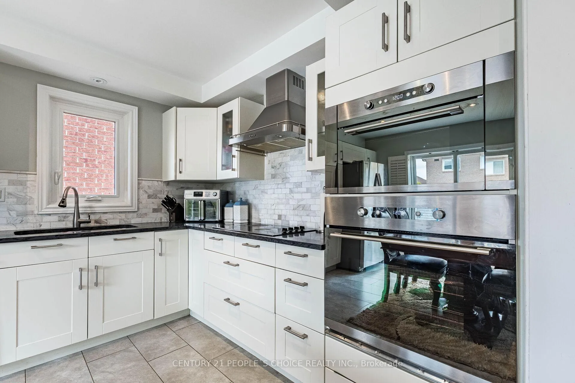 Photo 15 of 60 Red Maple Drive, Brampton, Brampton West — HOMEH