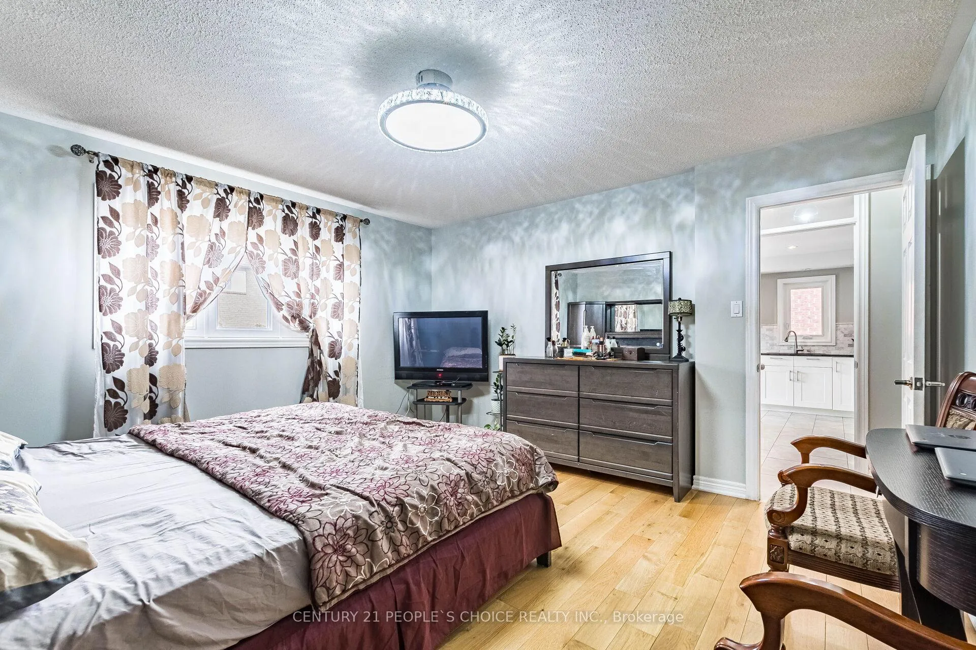 Photo 19 of 60 Red Maple Drive, Brampton, Brampton West — HOMEH