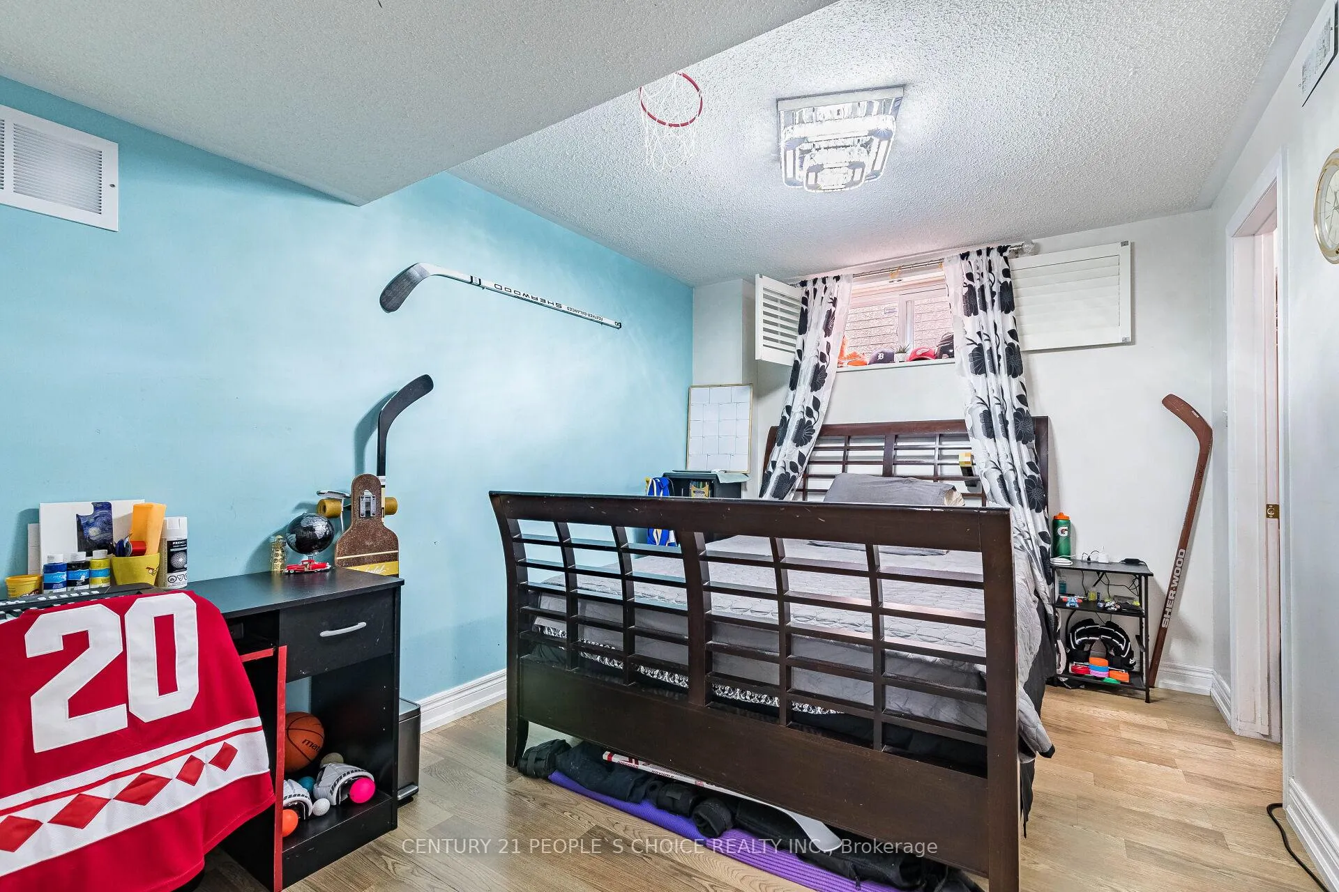 Photo 39 of 60 Red Maple Drive, Brampton, Brampton West — HOMEH
