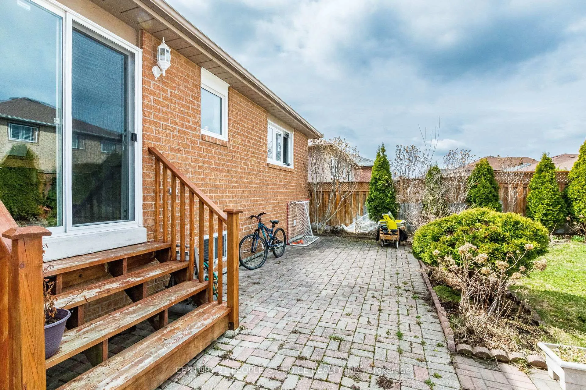 Photo 50 of 60 Red Maple Drive, Brampton, Brampton West — HOMEH