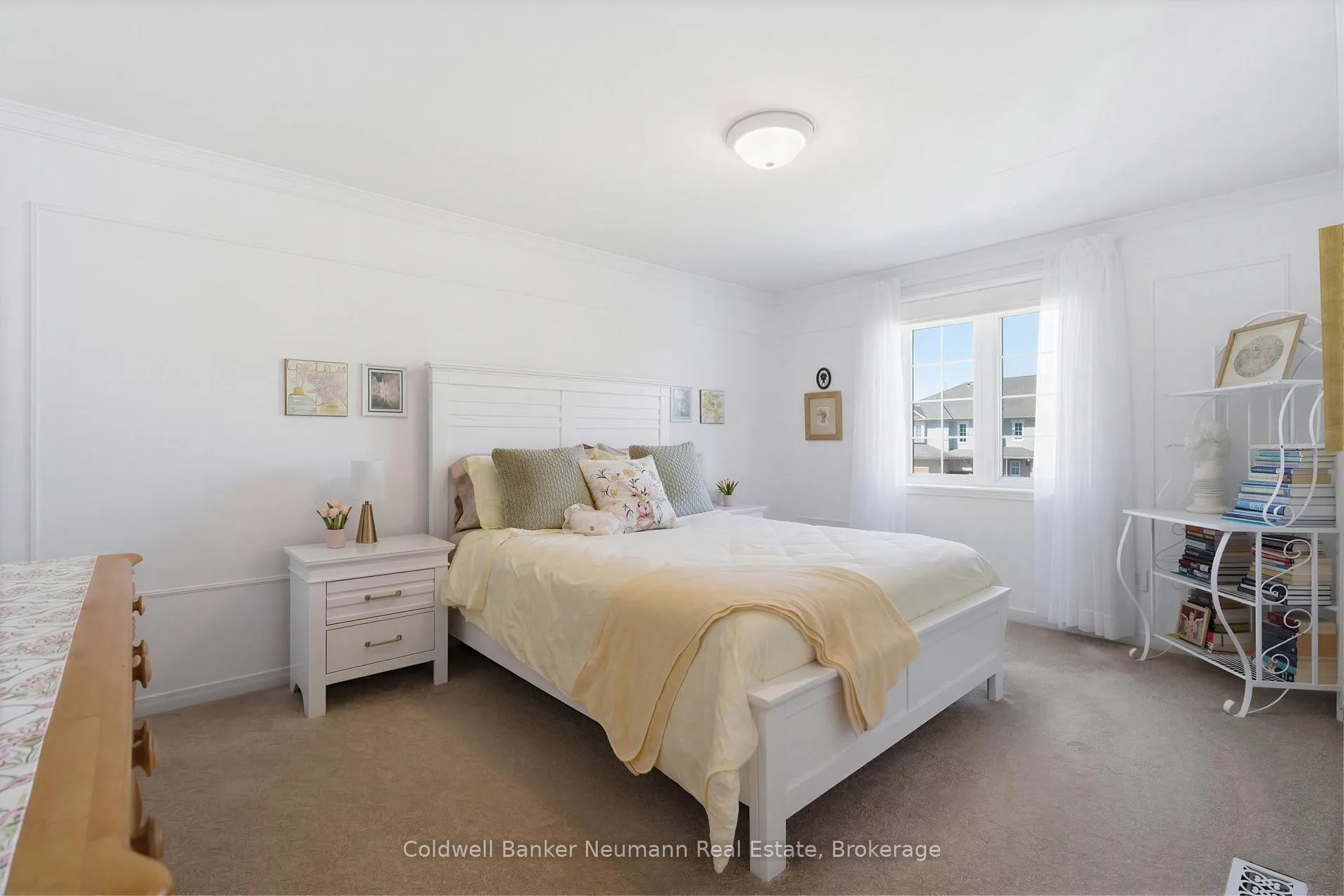 Photo 17 of 130 Donnenwerth Drive, Kitchener — HOMEH