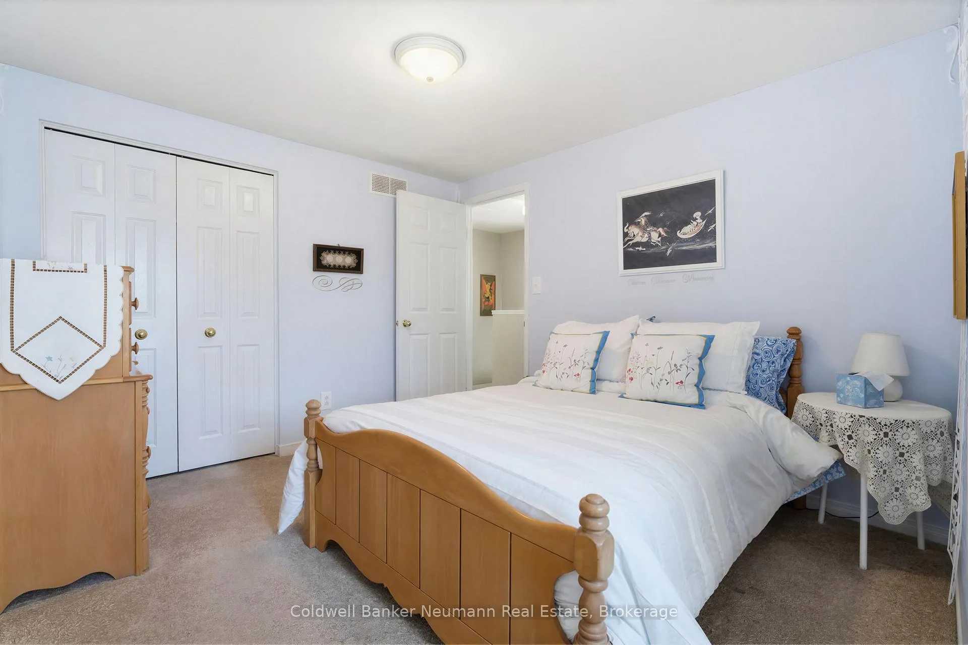 Photo 22 of 130 Donnenwerth Drive, Kitchener — HOMEH