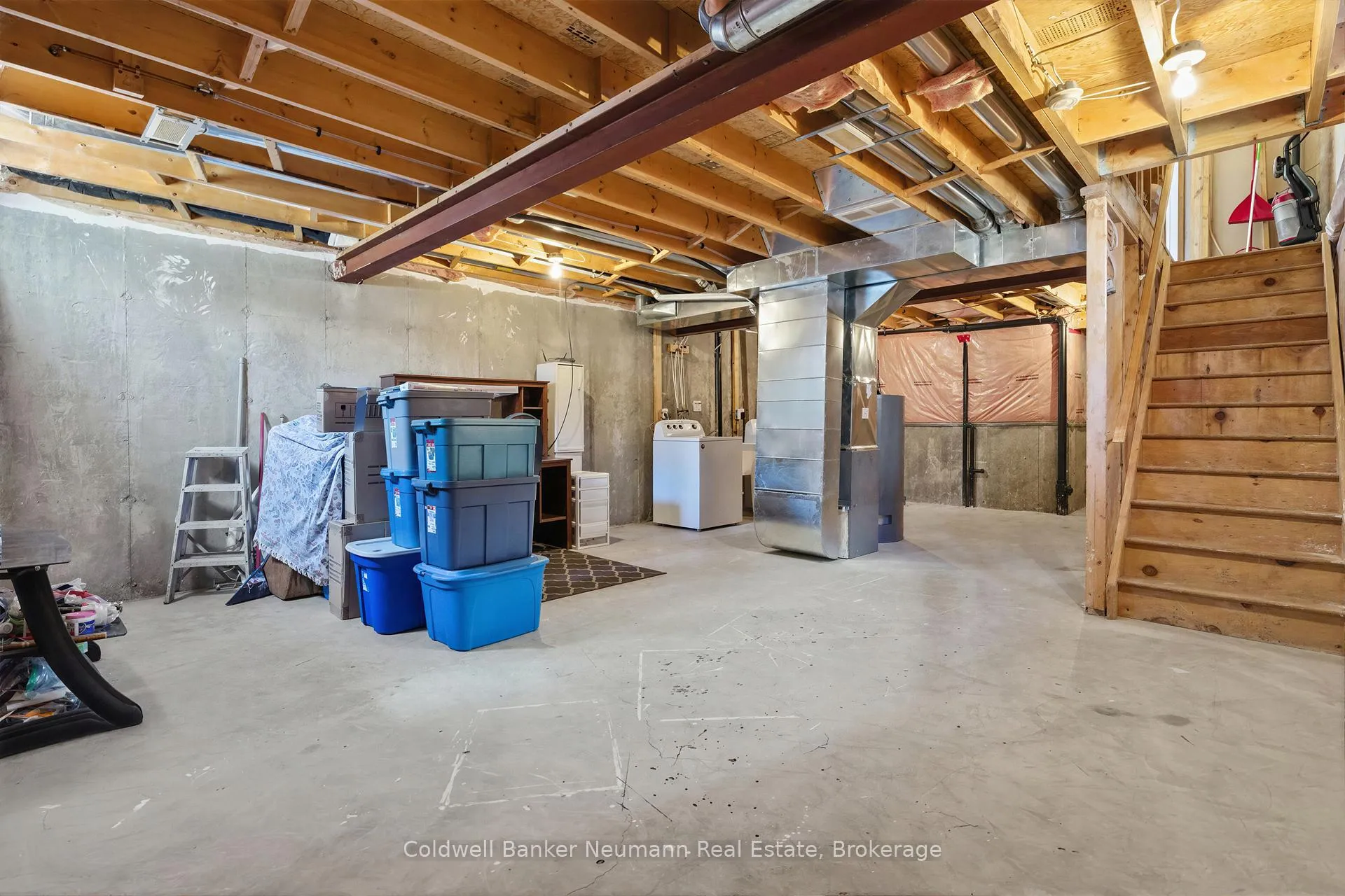 Photo 25 of 130 Donnenwerth Drive, Kitchener — HOMEH