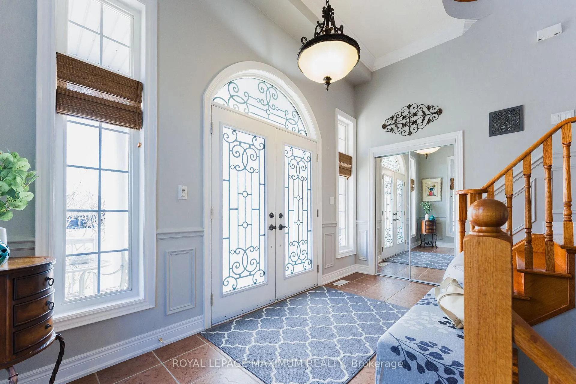 Photo 4 of 89 Silvervalley Court, Caledon, Bolton North — HOMEH