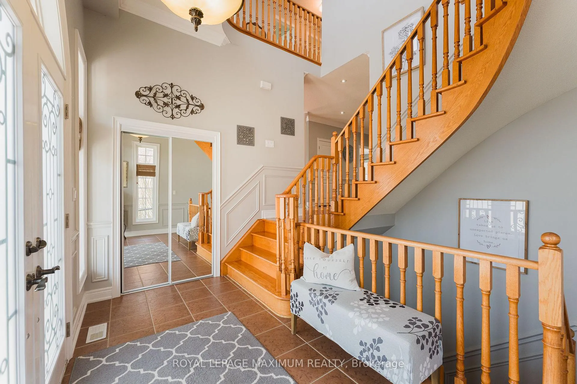 Photo 5 of 89 Silvervalley Court, Caledon, Bolton North — HOMEH