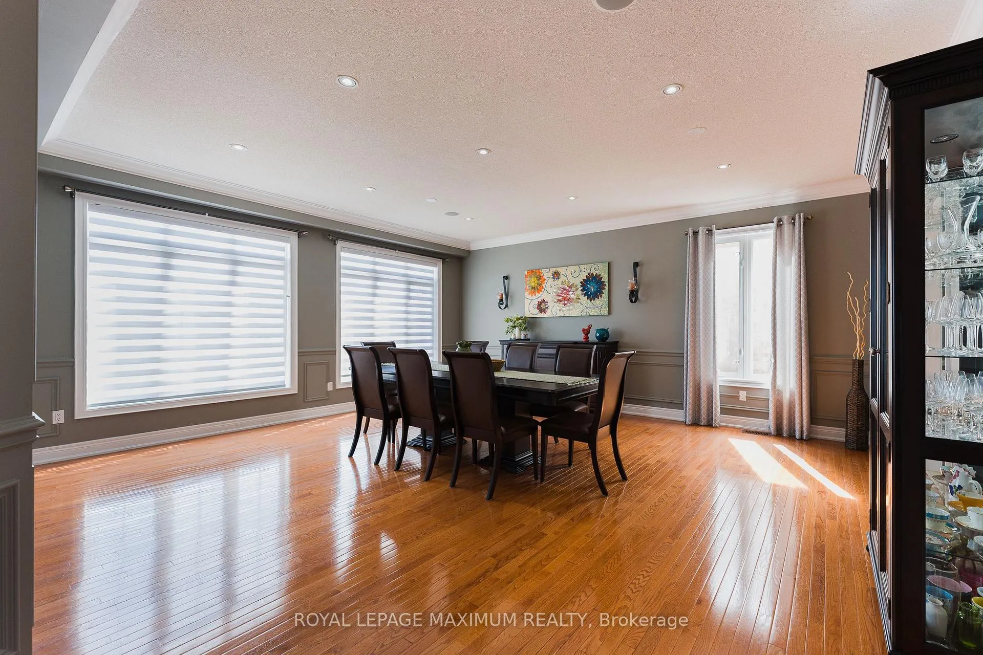 Photo 8 of 89 Silvervalley Court, Caledon, Bolton North — HOMEH
