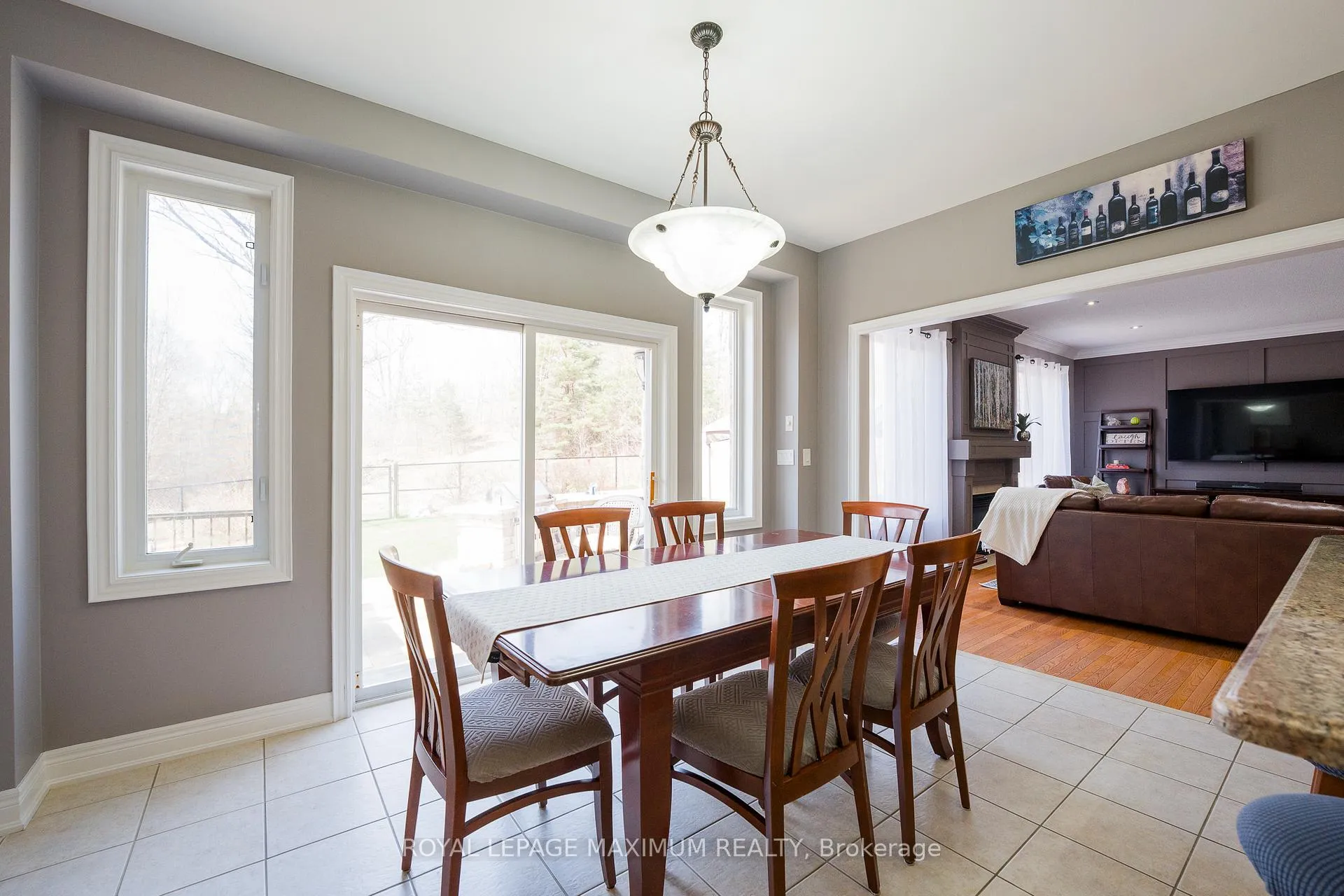 Photo 12 of 89 Silvervalley Court, Caledon, Bolton North — HOMEH