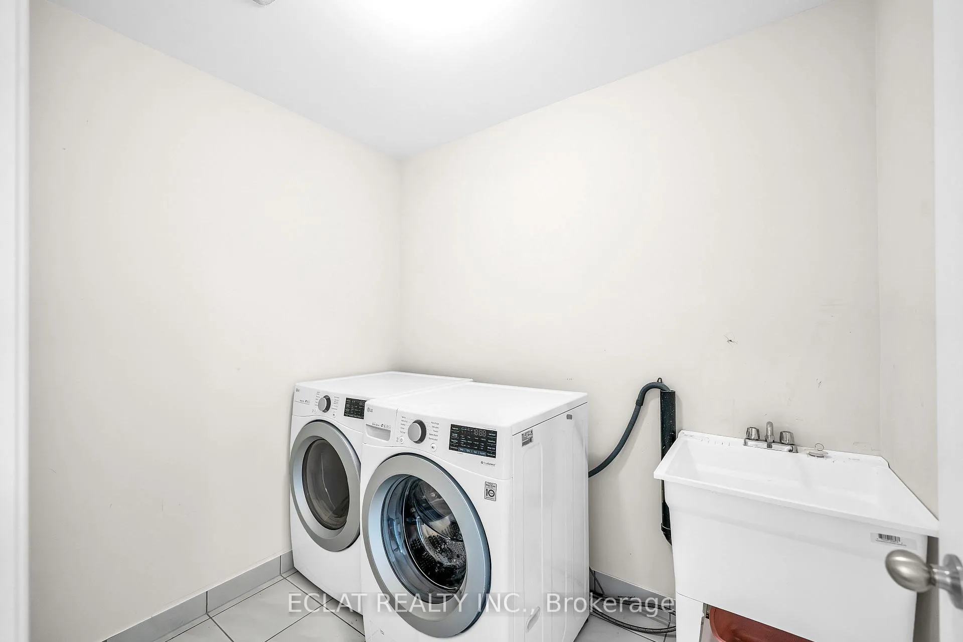 Photo 23 of 2553 Craftsman Drive, Oshawa, Windfields — HOMEH
