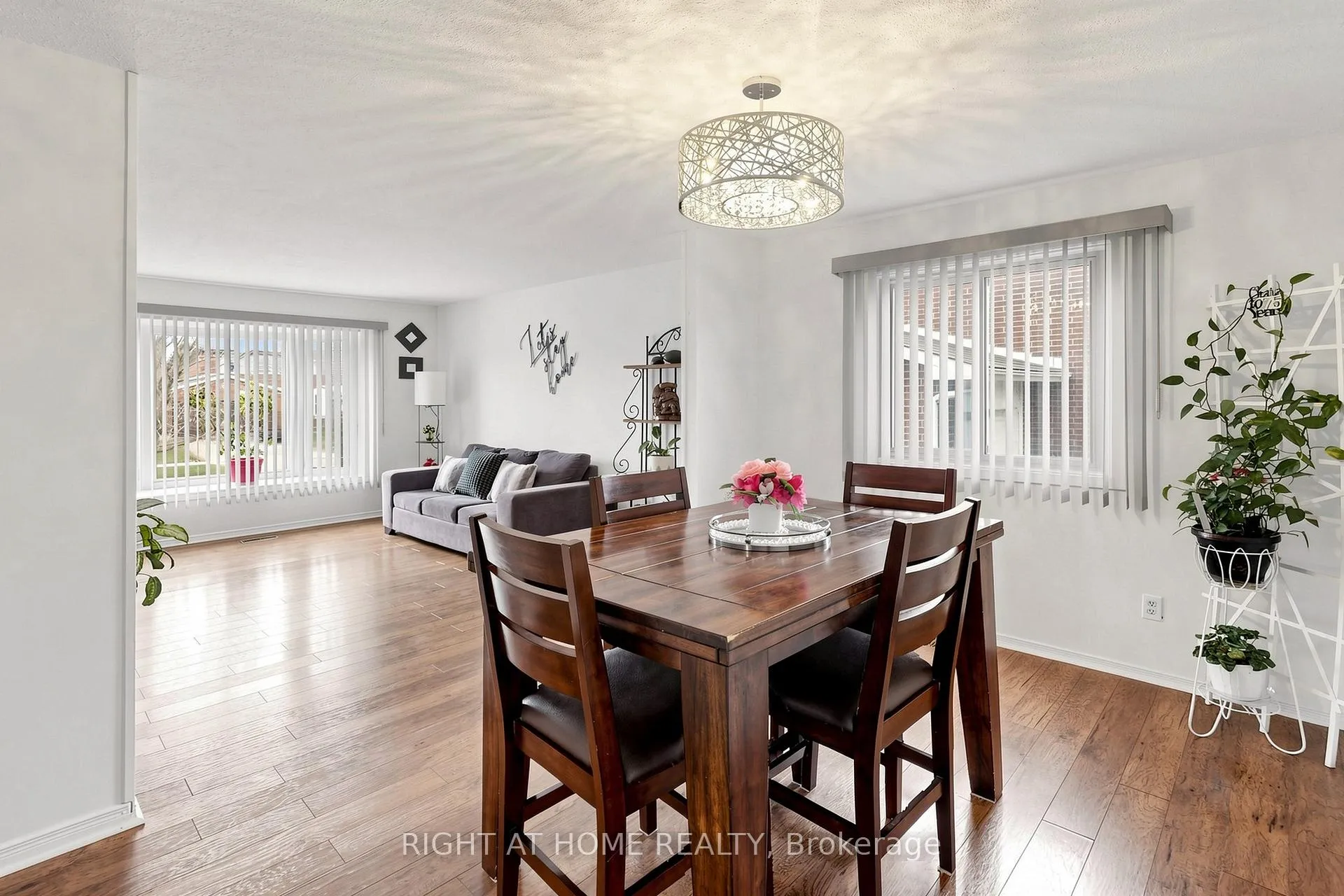 Photo 7 of 73 Pepler Place, Barrie, Sunnidale — HOMEH