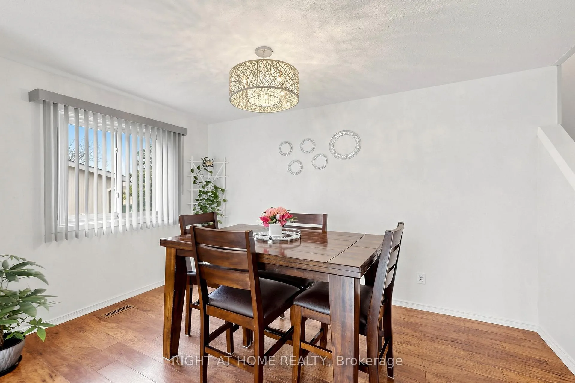 Photo 9 of 73 Pepler Place, Barrie, Sunnidale — HOMEH