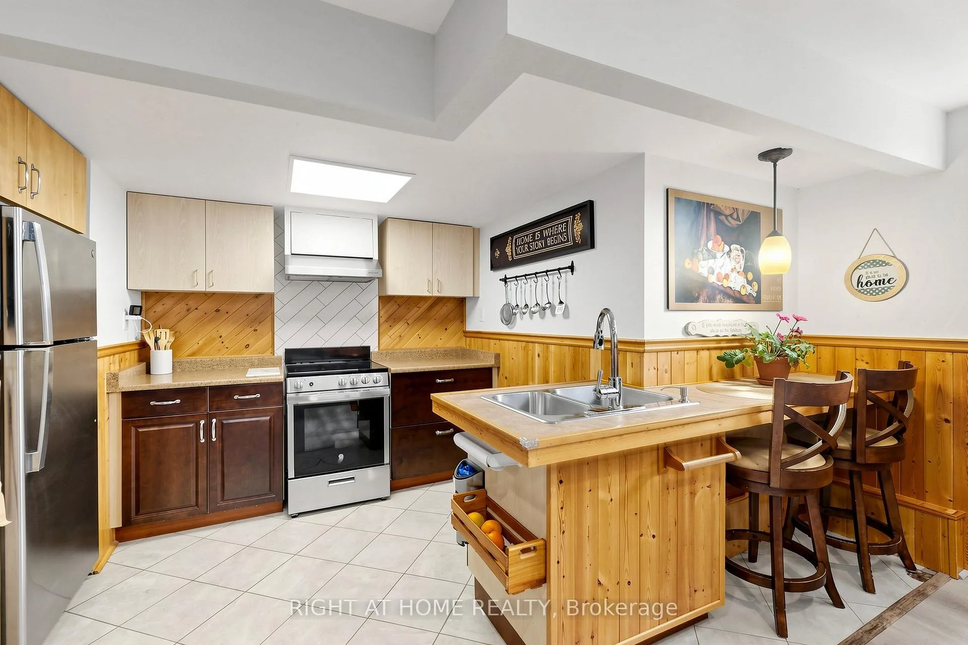 Photo 35 of 73 Pepler Place, Barrie, Sunnidale — HOMEH