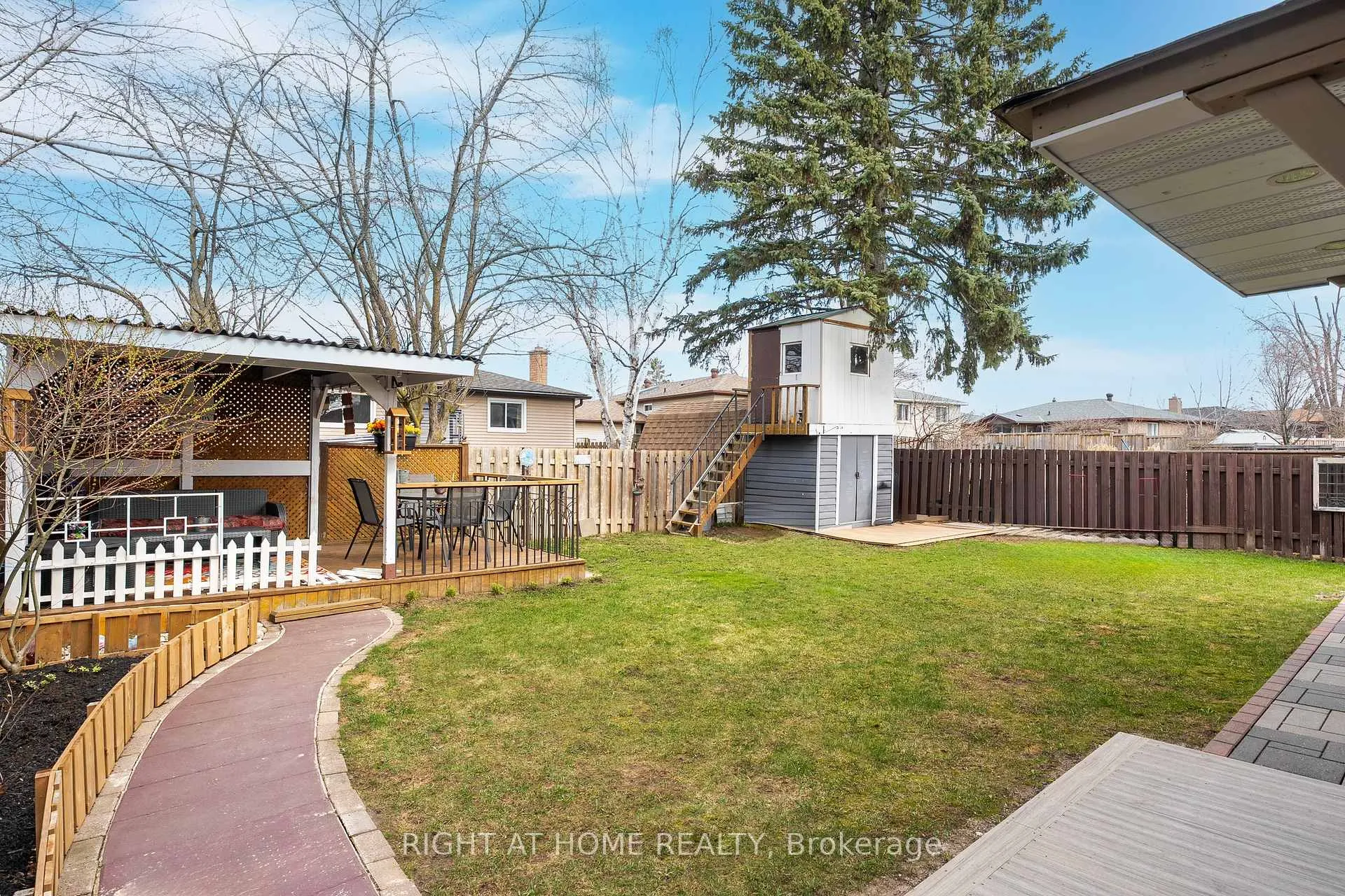Photo 44 of 73 Pepler Place, Barrie, Sunnidale — HOMEH