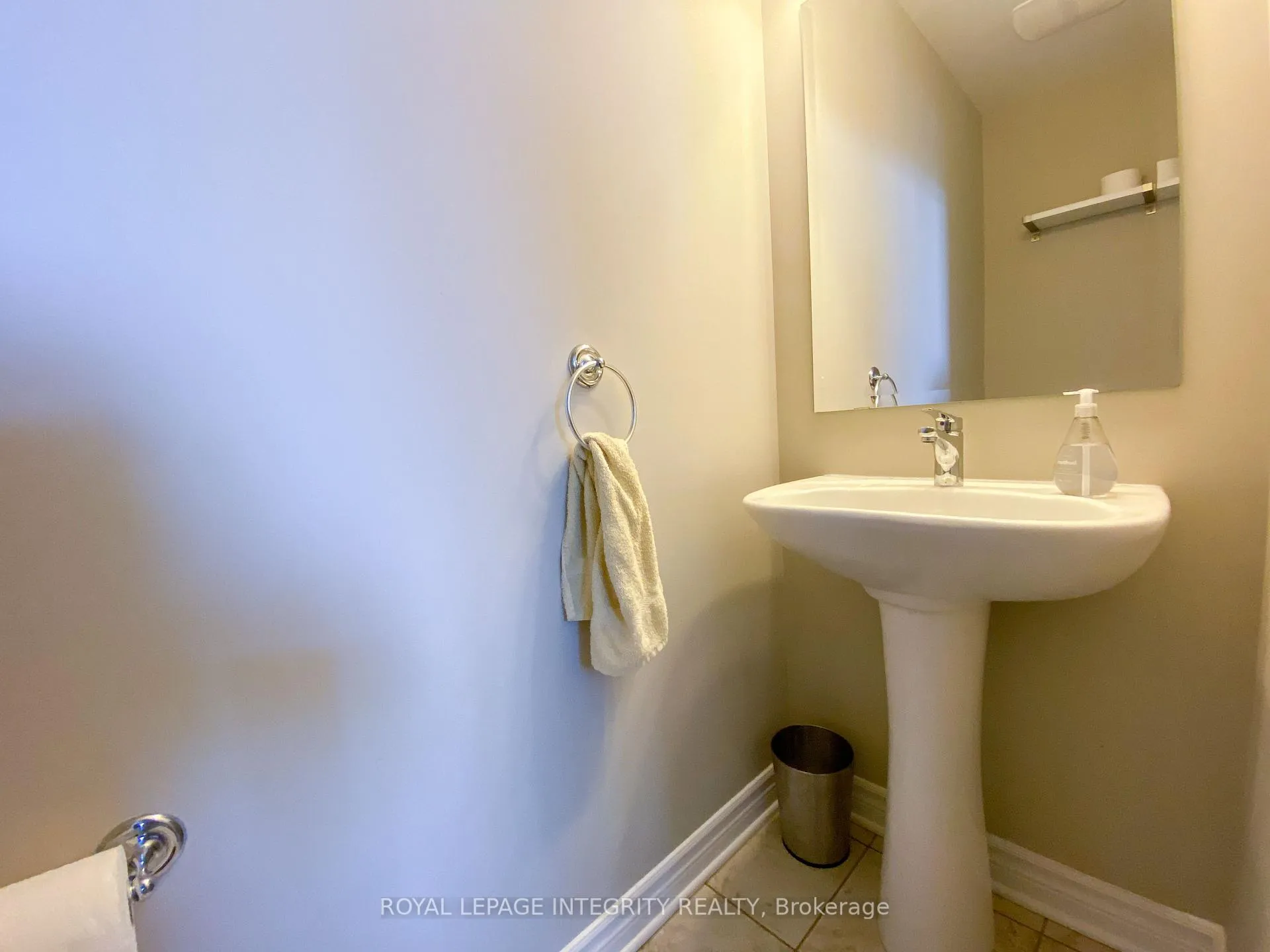 Photo 4 of 206 Halyard Way, Ottawa, Kanata - Kanata Lakes/Heritage Hills — HOMEH
