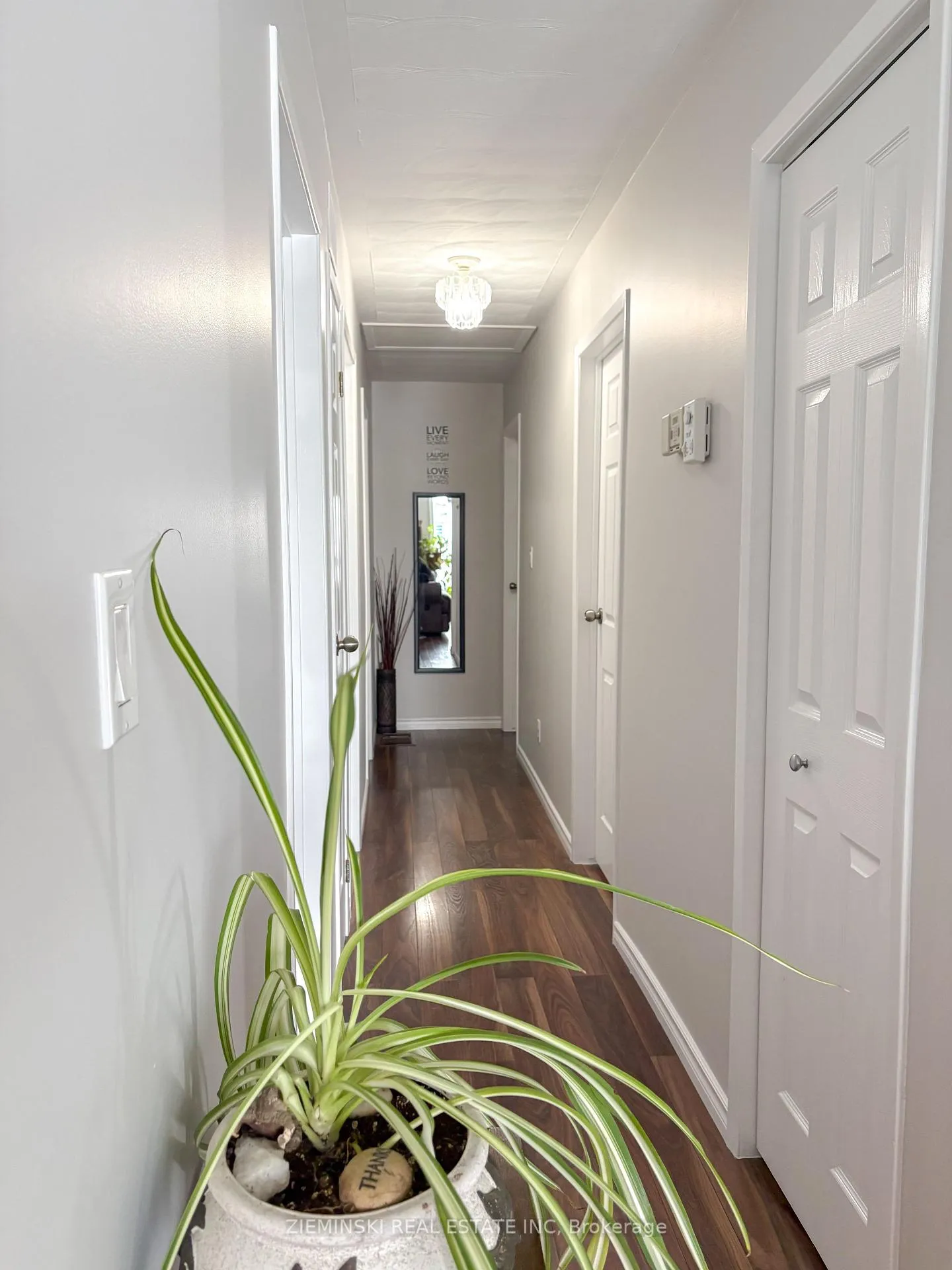 Photo 7 of 39 Sybil Ave, Cochrane — HOMEH