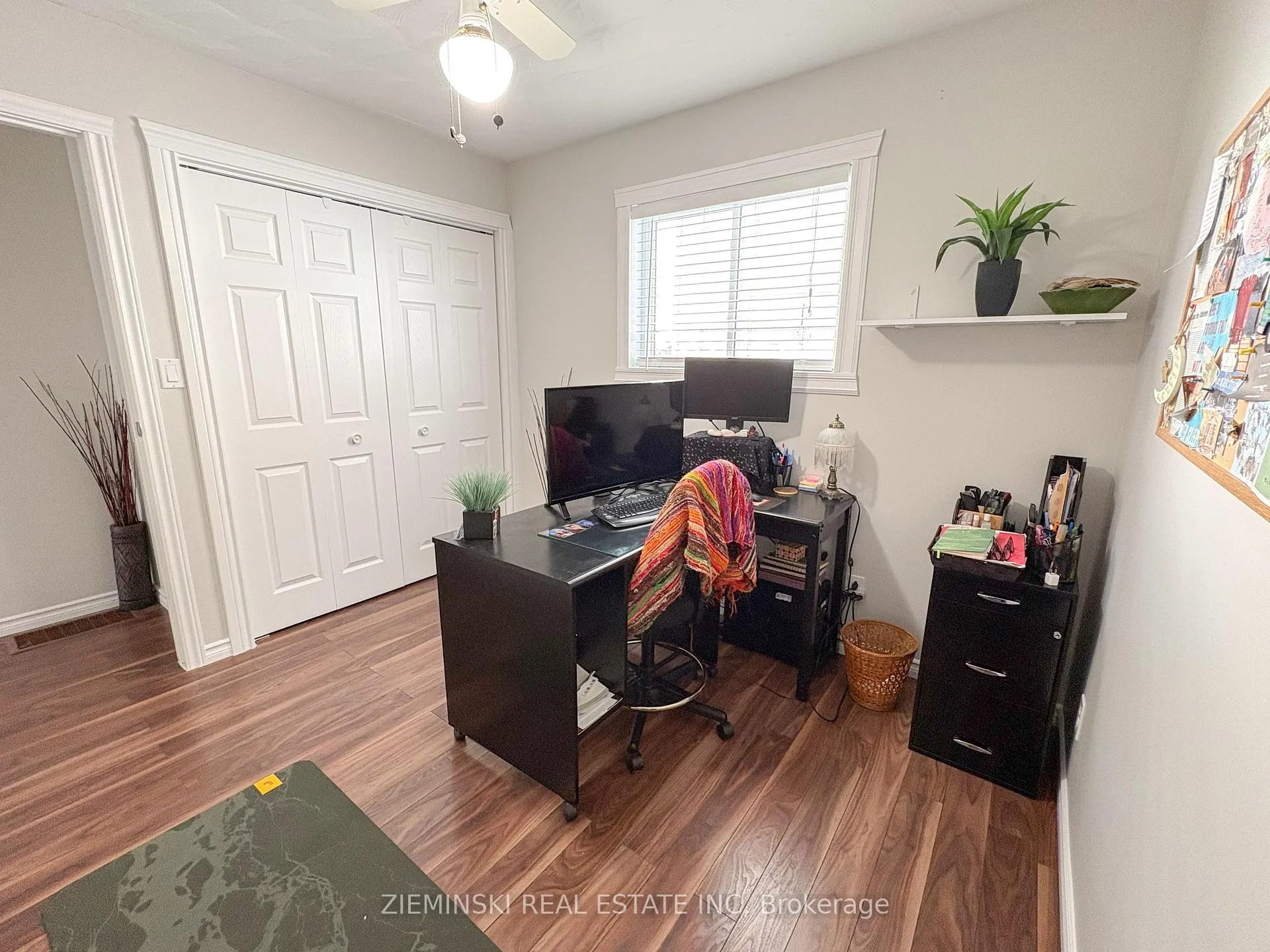 Photo 15 of 39 Sybil Ave, Cochrane — HOMEH