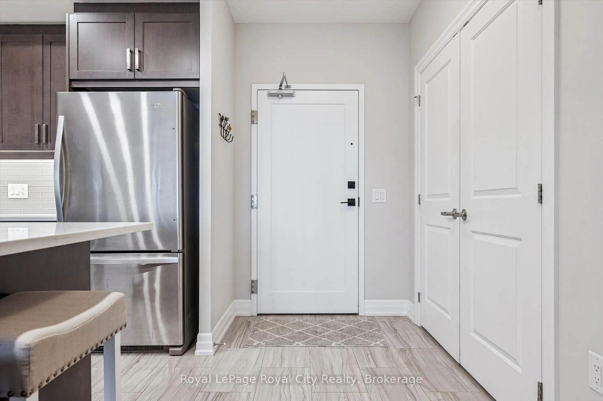 Photo 2 of Unit 809, 1880 Gordon Street, Guelph, Pineridge/Westminster Woods — HOMEH