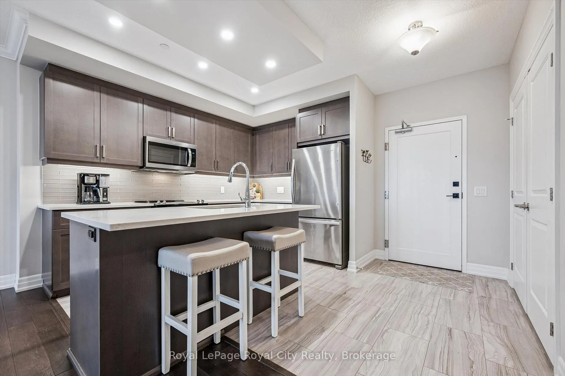 Photo 3 of Unit 809, 1880 Gordon Street, Guelph, Pineridge/Westminster Woods — HOMEH