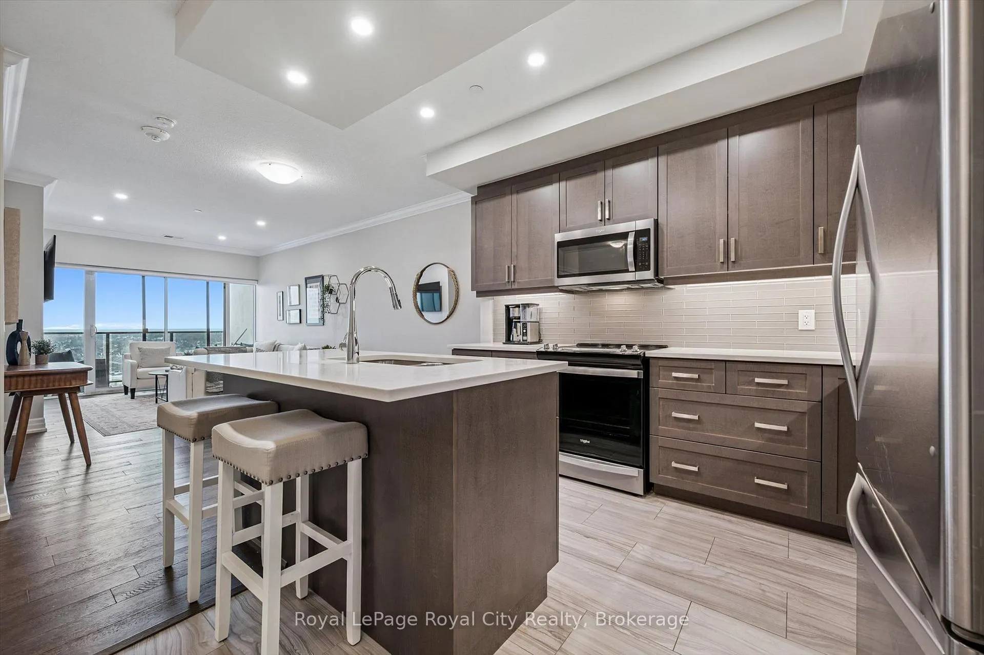 Photo 7 of Unit 809, 1880 Gordon Street, Guelph, Pineridge/Westminster Woods — HOMEH