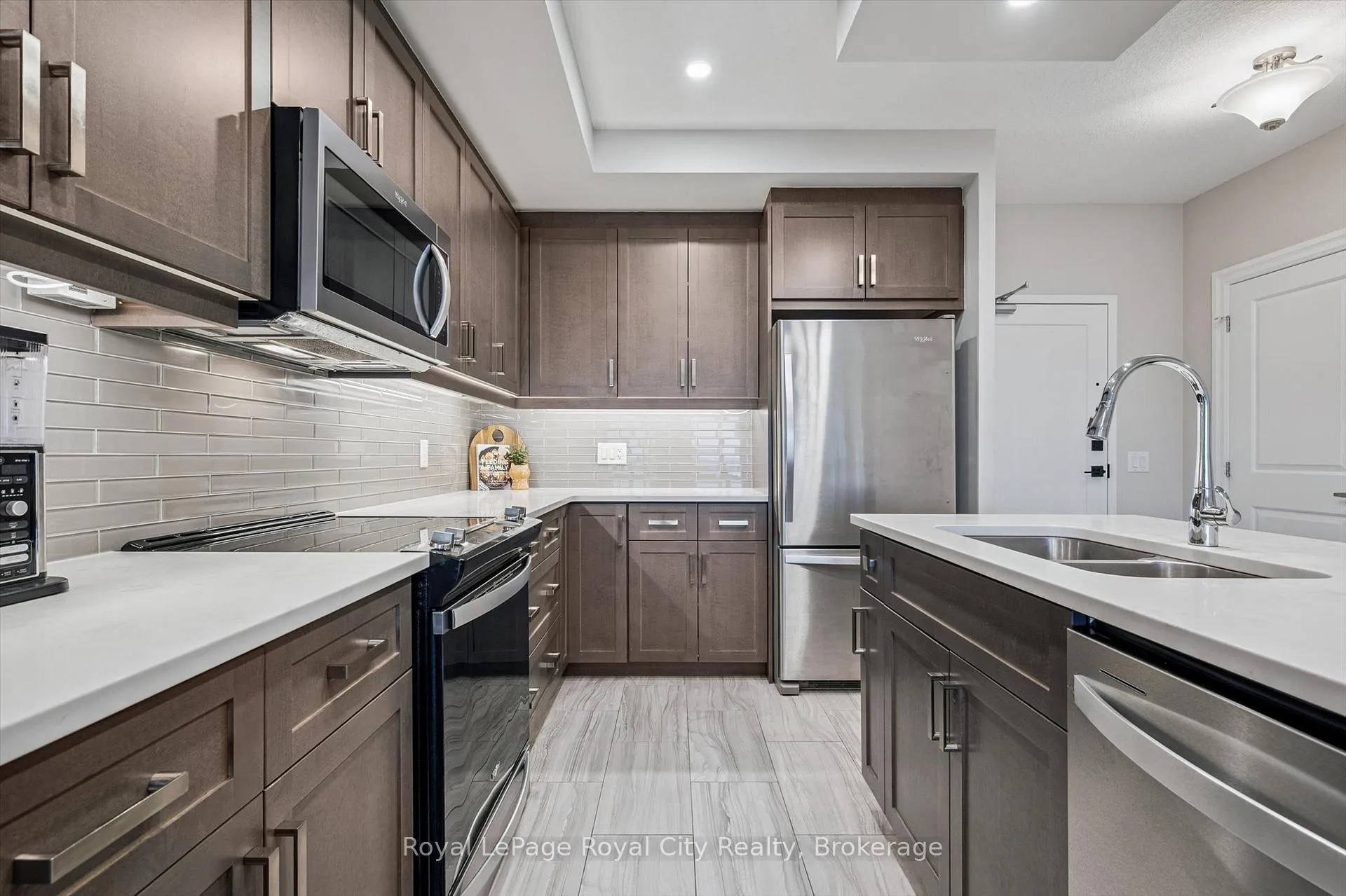 Photo 8 of Unit 809, 1880 Gordon Street, Guelph, Pineridge/Westminster Woods — HOMEH