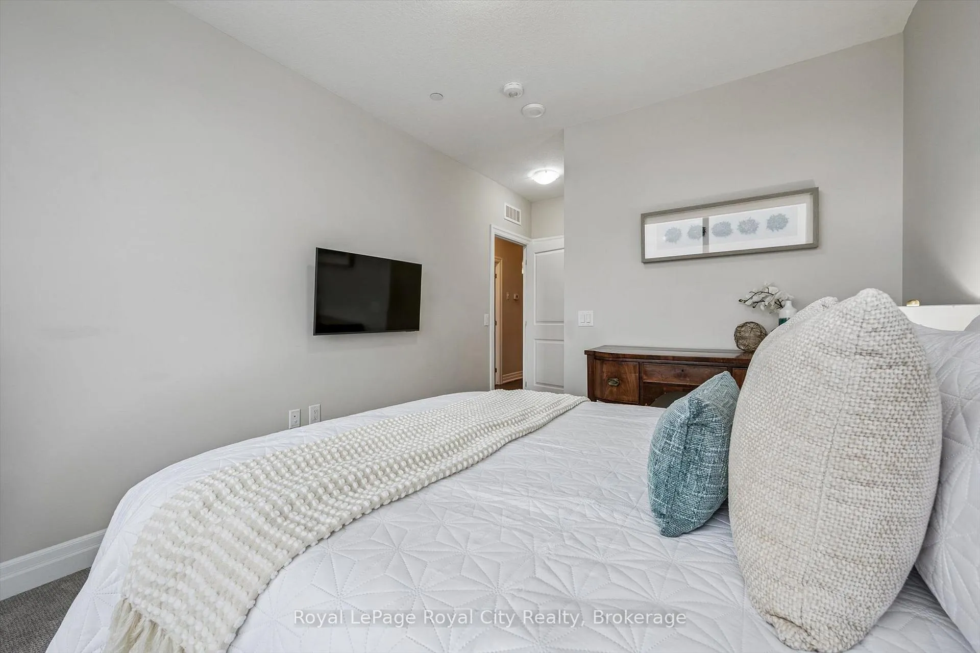 Photo 20 of Unit 809, 1880 Gordon Street, Guelph, Pineridge/Westminster Woods — HOMEH